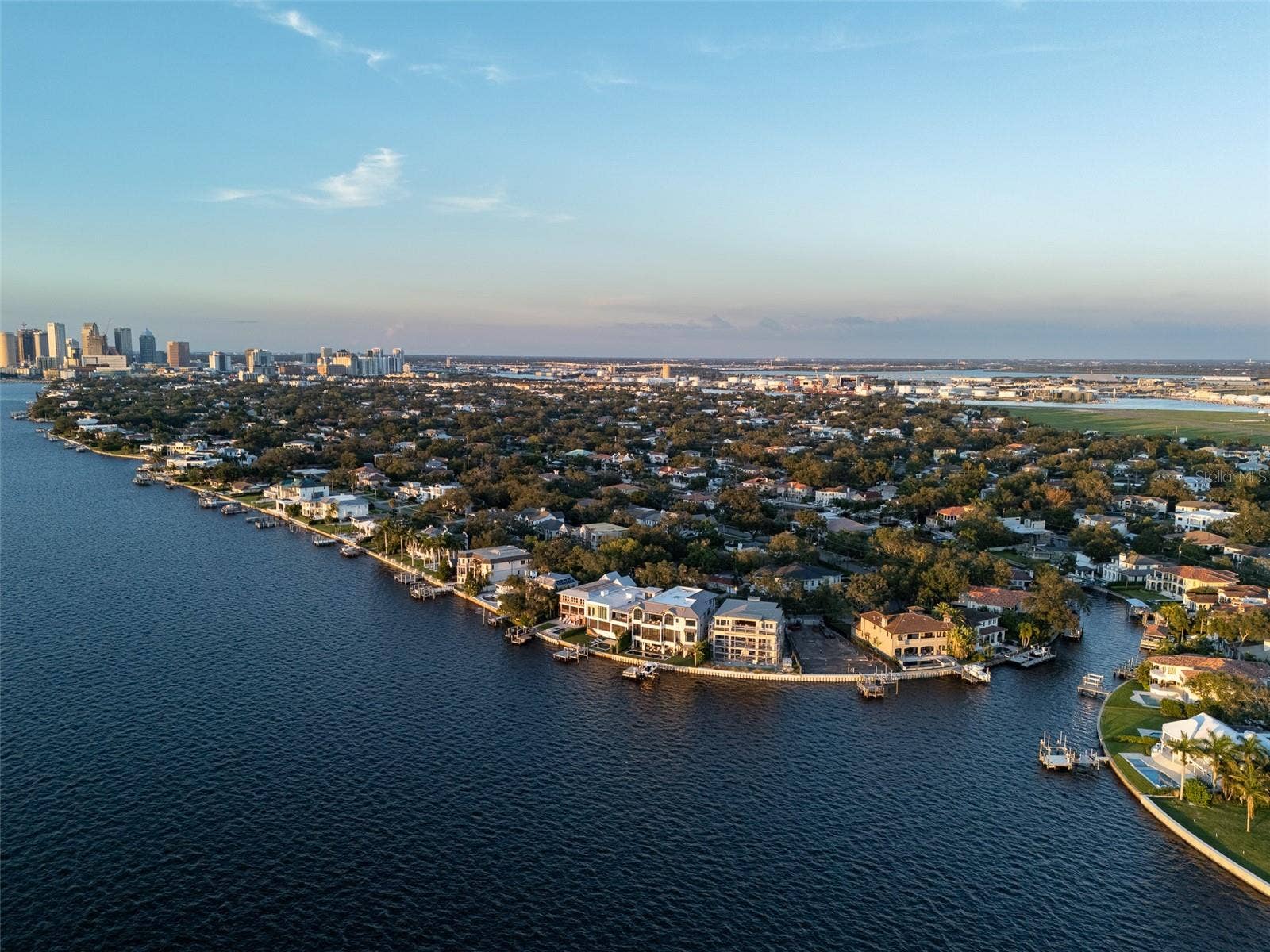 628 RIVIERA DRIVE, Tampa, FL 33606 628 RIVIERA DRIVE, Tampa, FL 33606