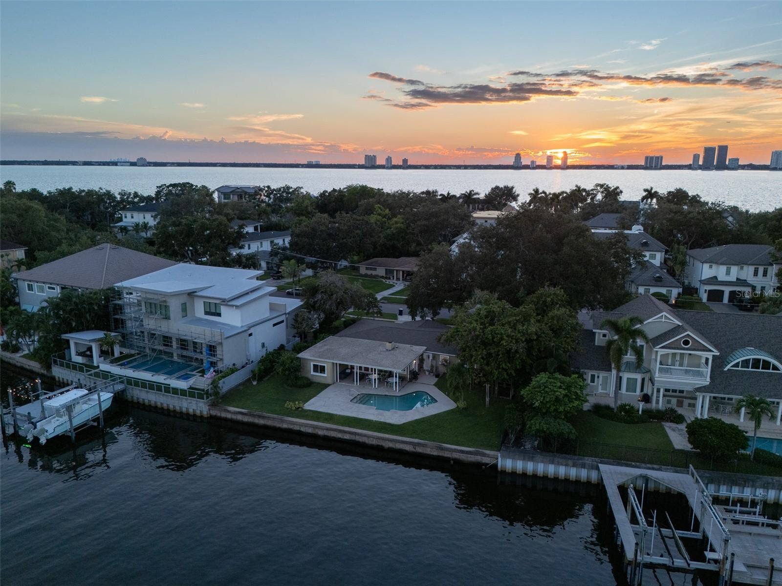 628 RIVIERA DRIVE, Tampa, FL 33606 628 RIVIERA DRIVE, Tampa, FL 33606