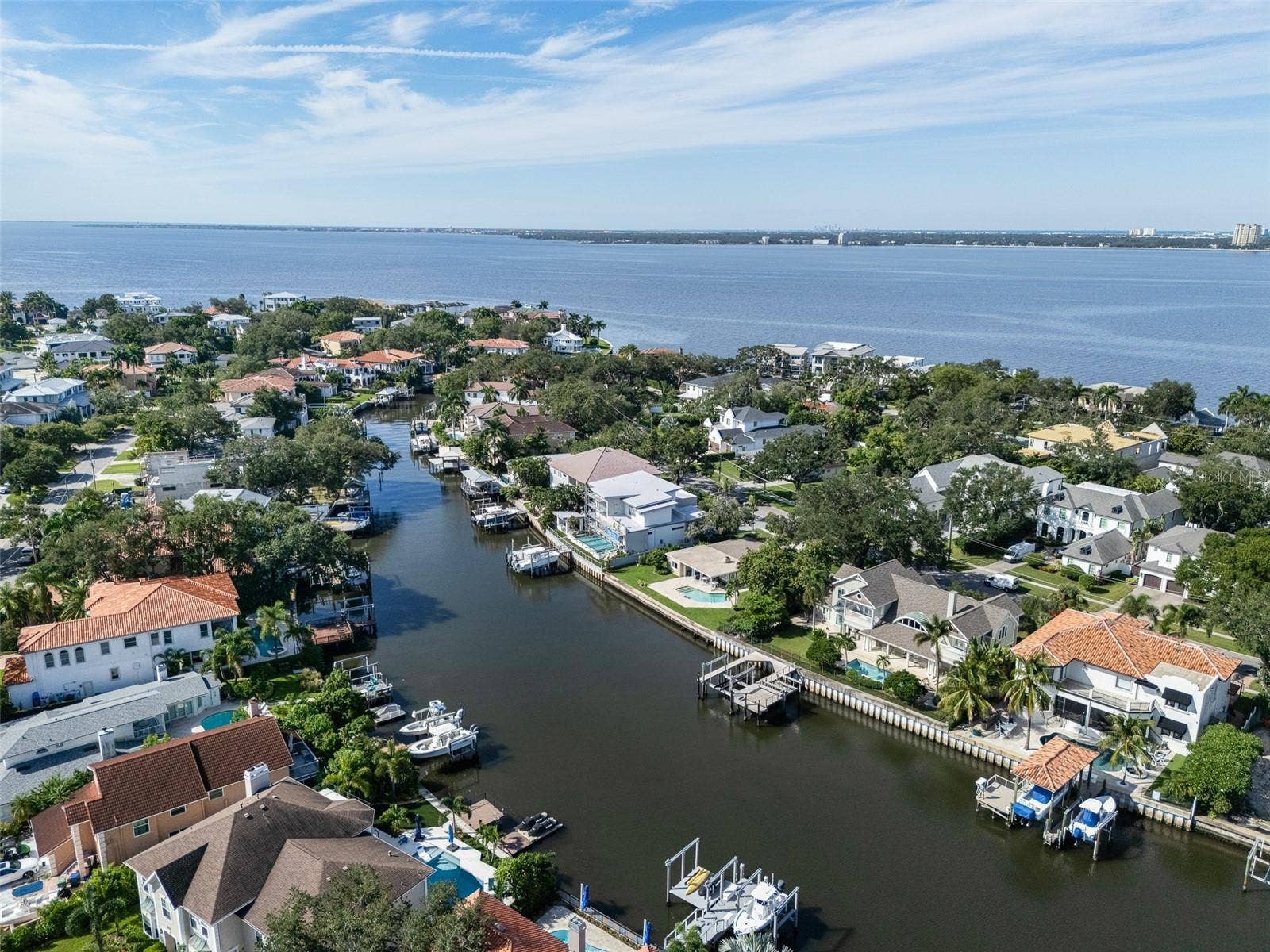 628 RIVIERA DRIVE, Tampa, FL 33606 628 RIVIERA DRIVE, Tampa, FL 33606