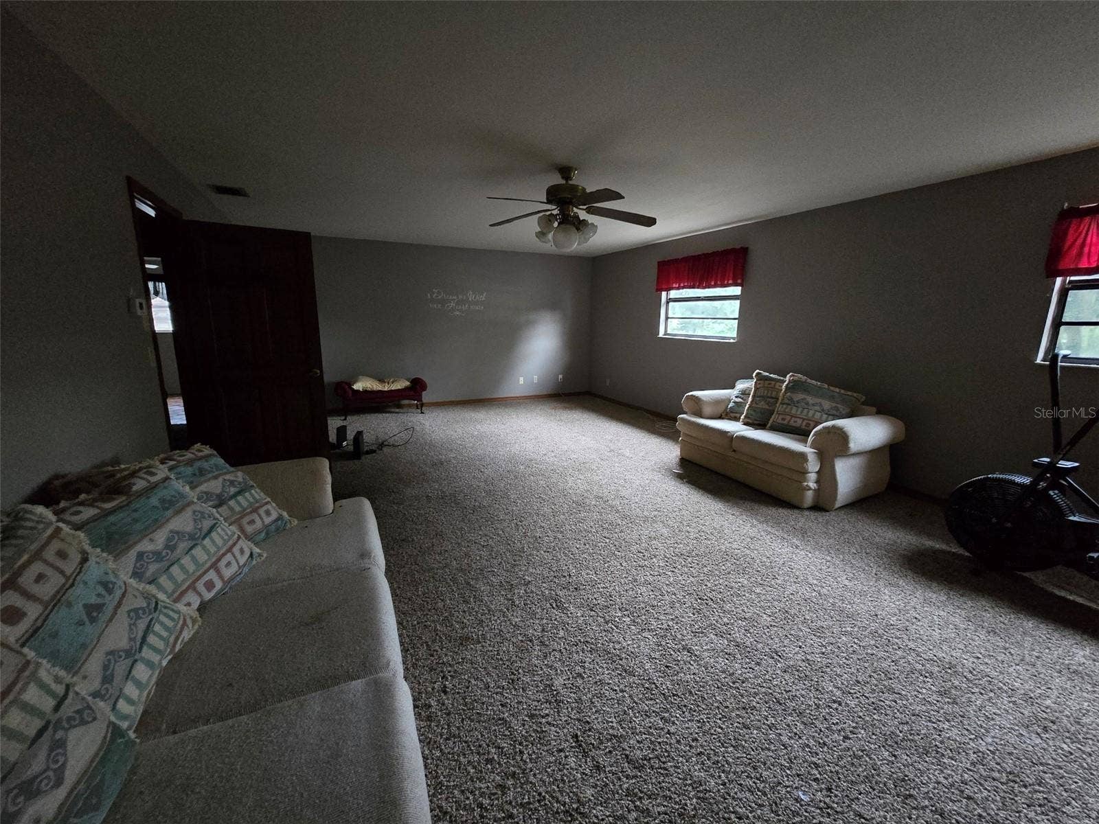 22335 SOUTHSHORE DRIVE, Land O Lakes, FL 34639 22335 SOUTHSHORE DRIVE, Land O Lakes, FL 34639