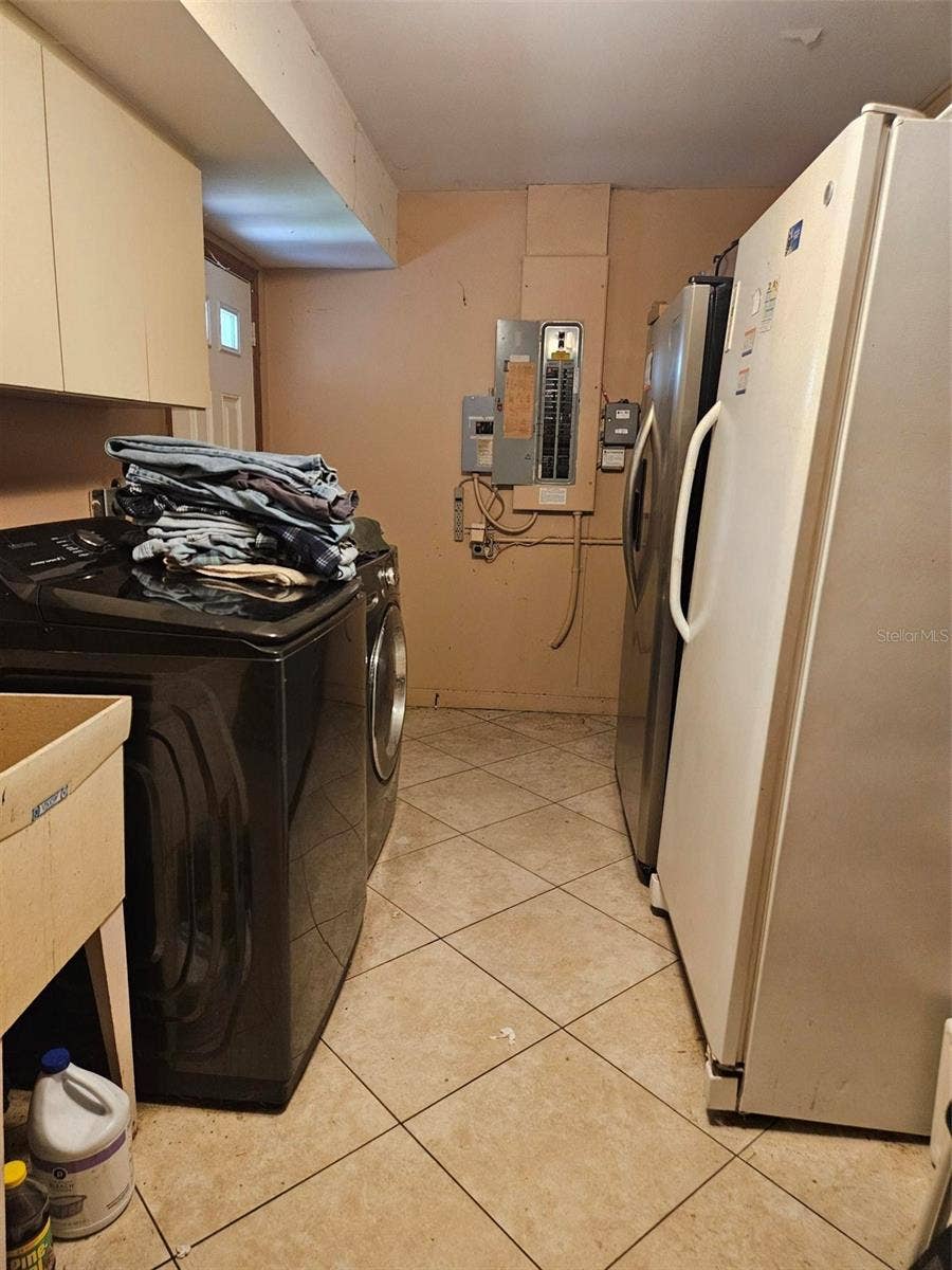 22335 SOUTHSHORE DRIVE, Land O Lakes, FL 34639 Laundry Room