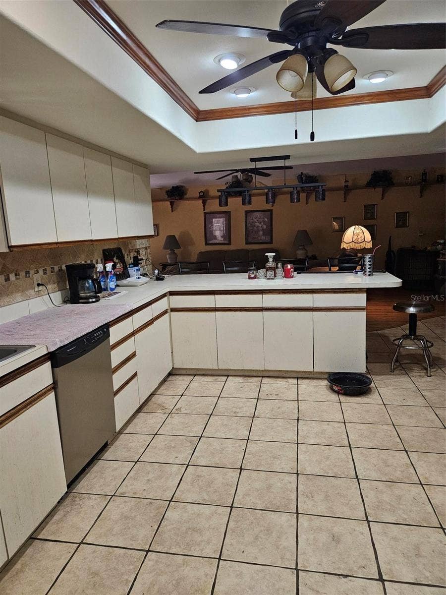 22335 SOUTHSHORE DRIVE, Land O Lakes, FL 34639 22335 SOUTHSHORE DRIVE, Land O Lakes, FL 34639