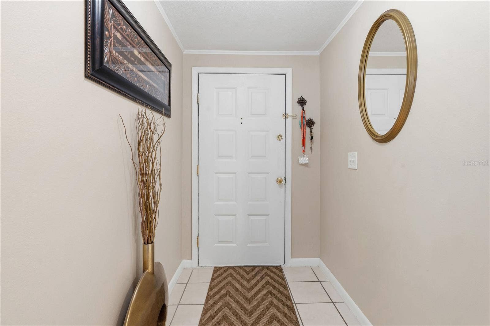 3105 SANDSPUR DRIVE, Tampa, FL 33618 Foyer