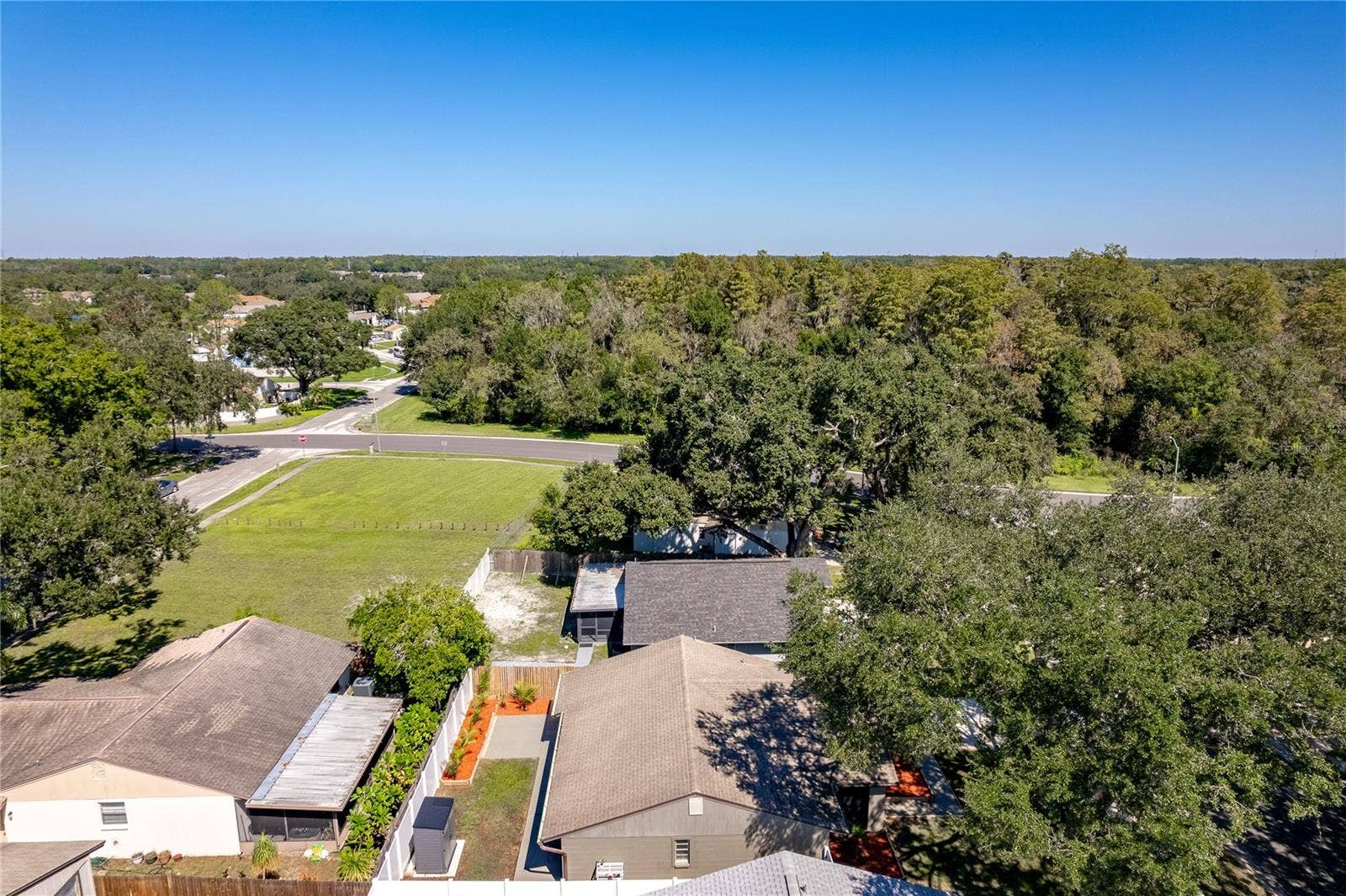 3105 SANDSPUR DRIVE, Tampa, FL 33618 3105 SANDSPUR DRIVE, Tampa, FL 33618