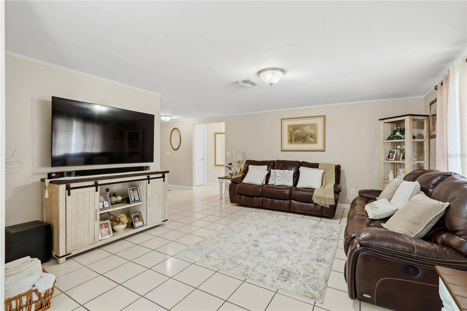 3105 SANDSPUR DRIVE, Tampa, FL 33618 3105 SANDSPUR DRIVE, Tampa, FL 33618