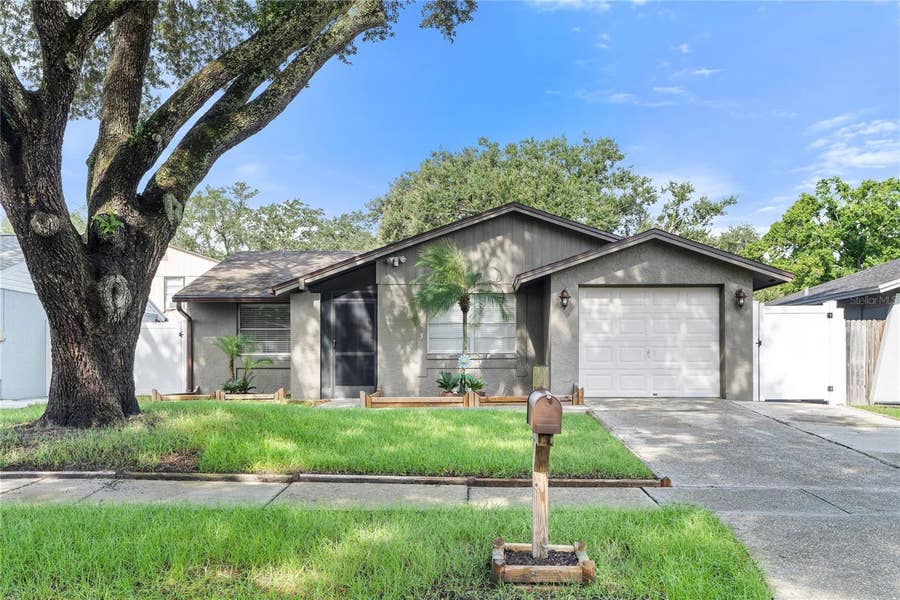 Property photo for 3105 SANDSPUR DRIVE, Tampa, FL