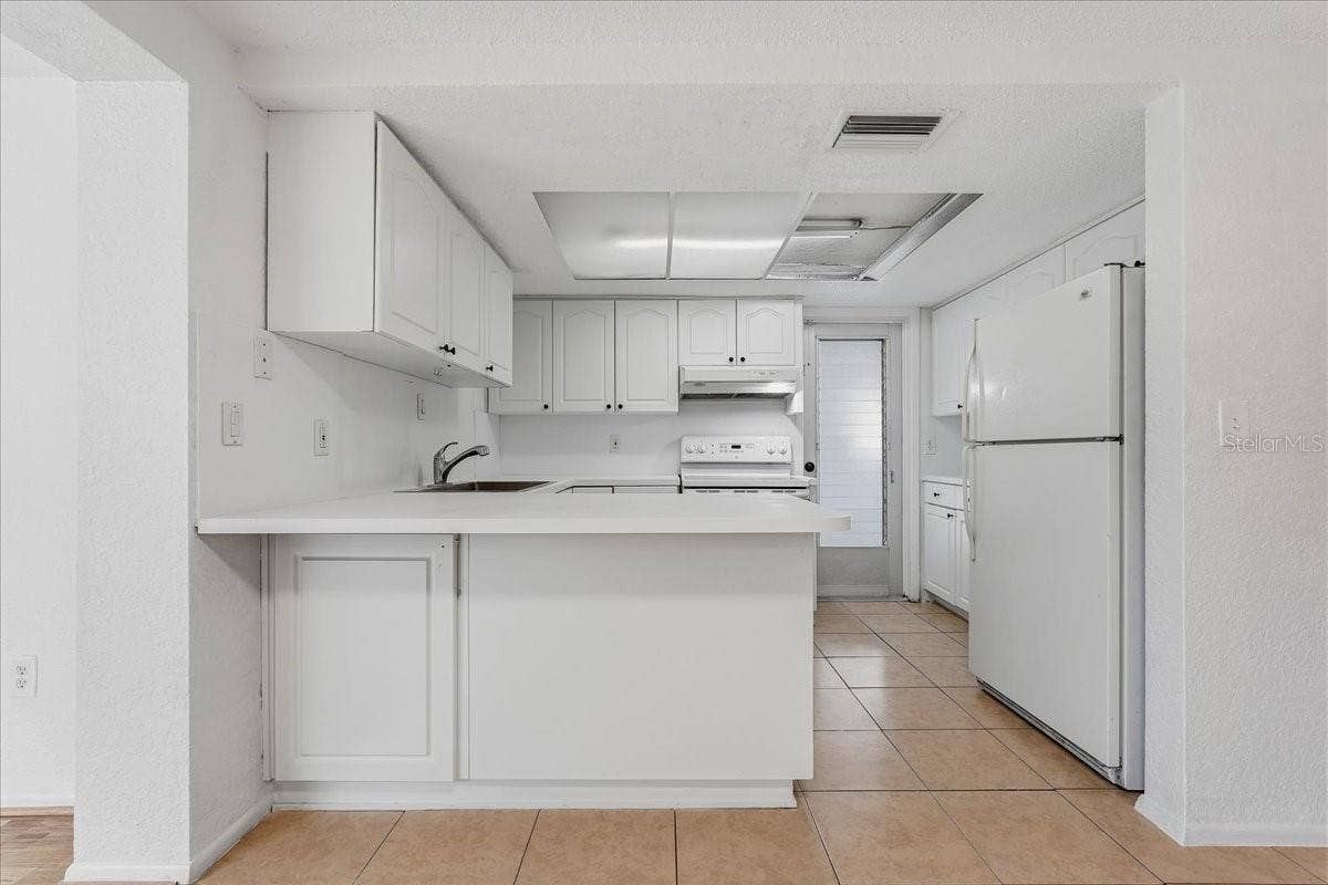 12404 COBBLE STONE DRIVE, Hudson, FL 34667 12404 COBBLE STONE DRIVE, Hudson, FL 34667