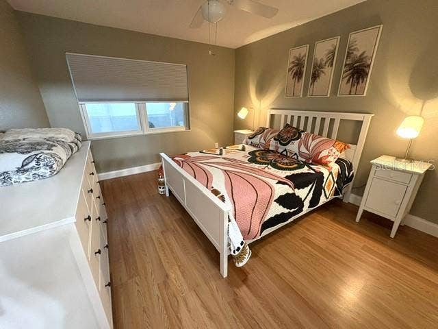 2202 CLUBHOUSE DRIVE, #173, Sun City Center, FL 33573 Primary bedroom is beautifully furnished.