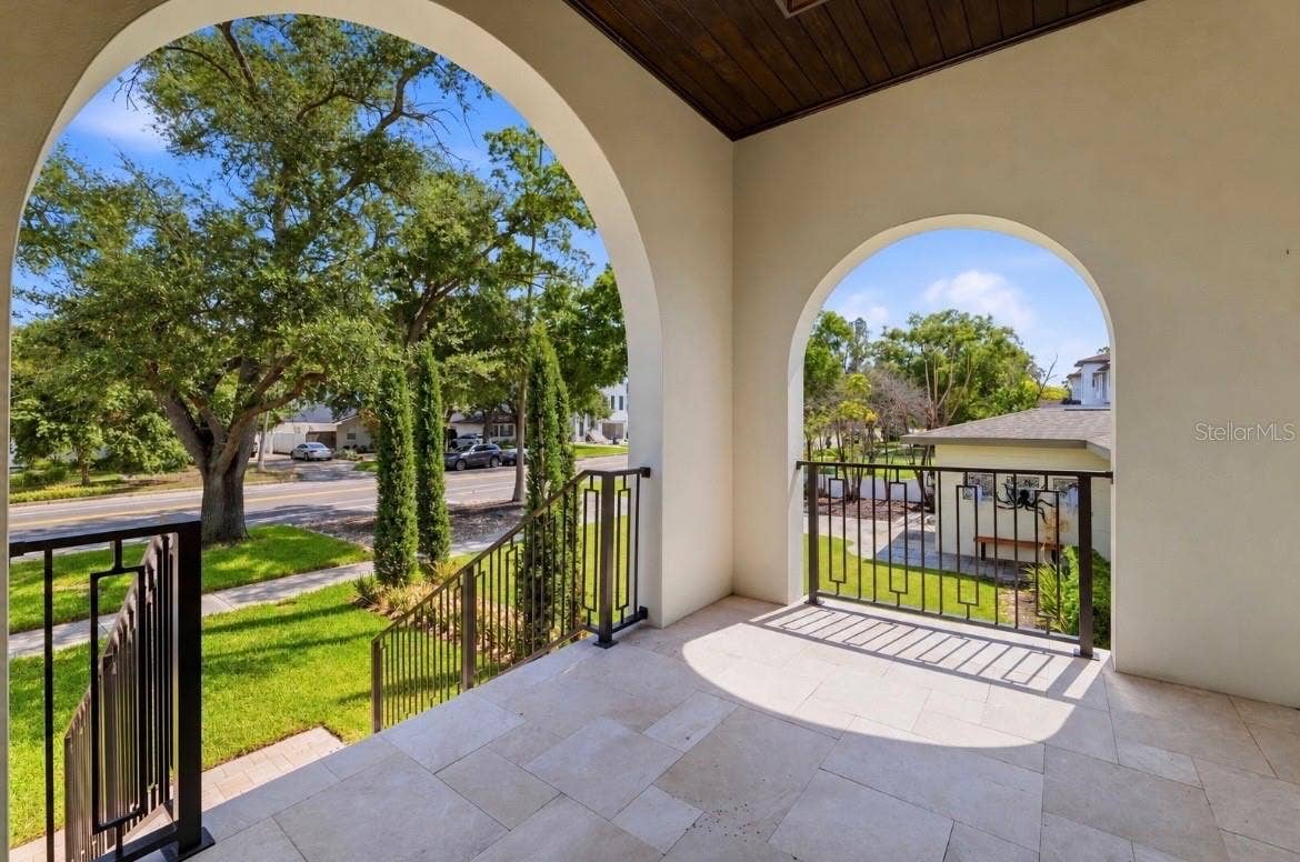 502 E DAVIS BOULEVARD, Tampa, FL 33606