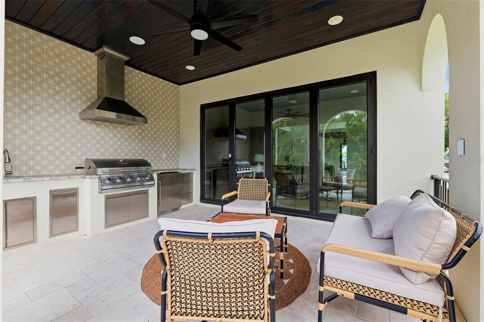 502 E DAVIS BOULEVARD, Tampa, FL 33606