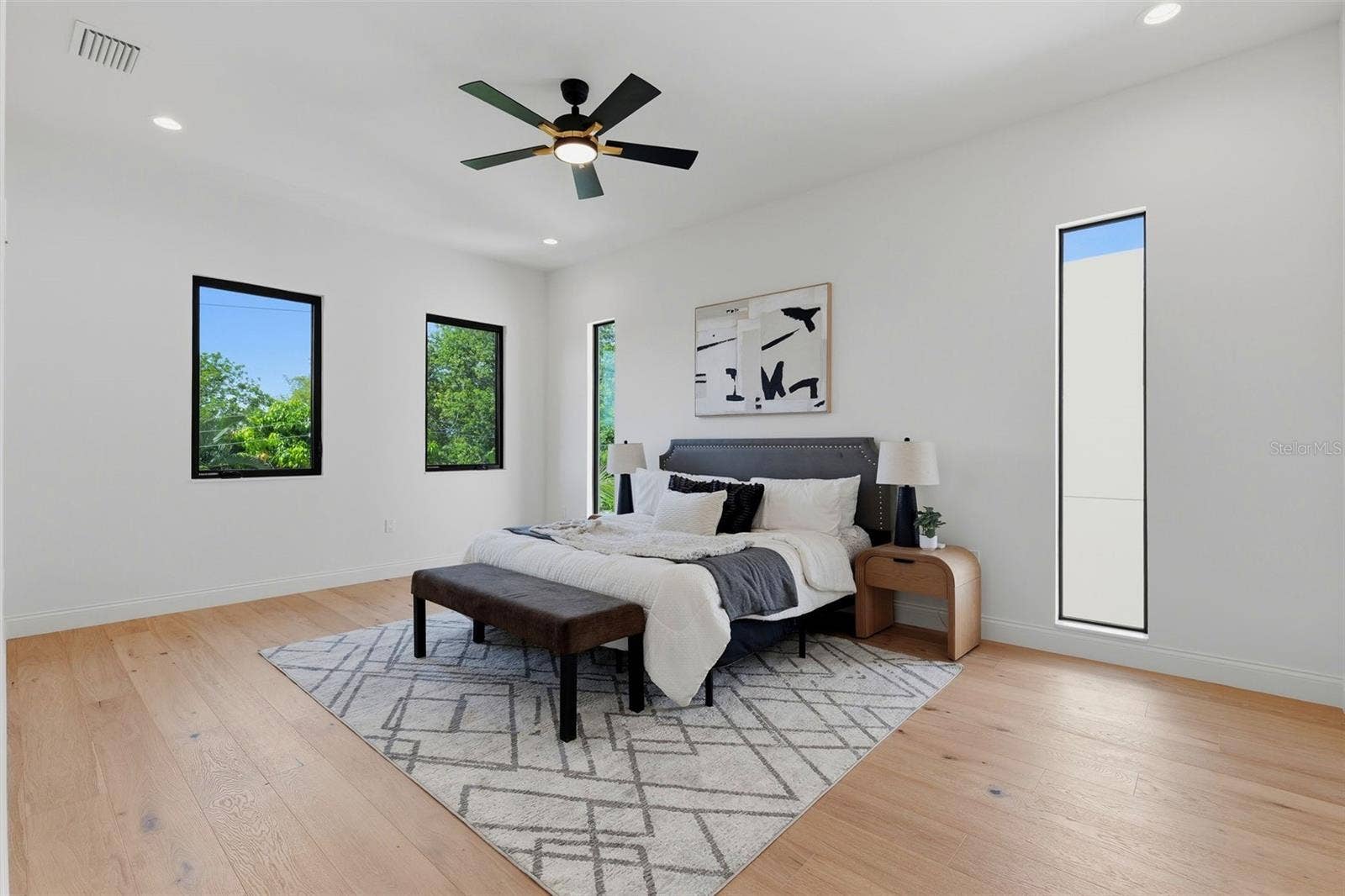 502 E DAVIS BOULEVARD, Tampa, FL 33606