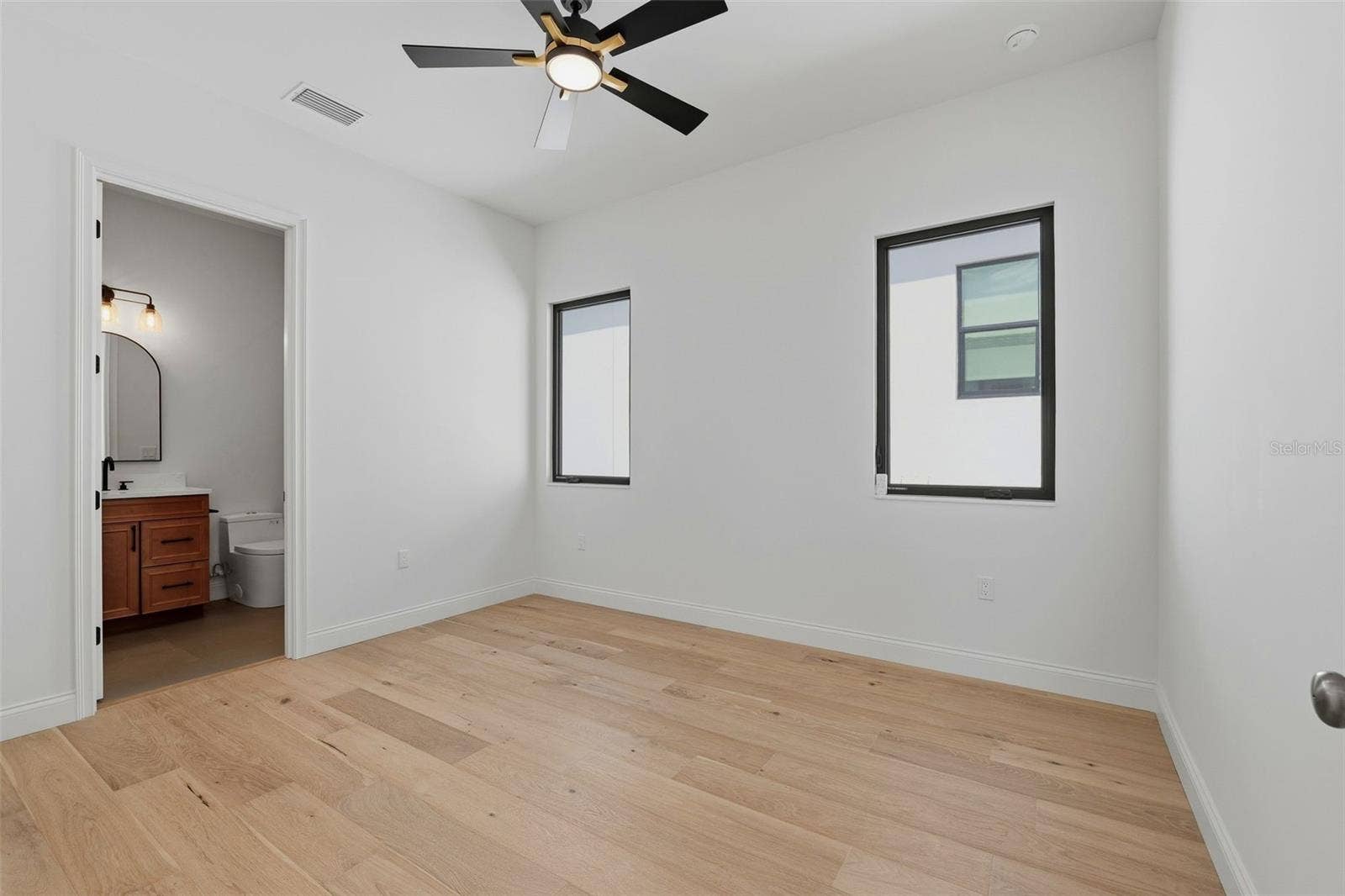502 E DAVIS BOULEVARD, Tampa, FL 33606