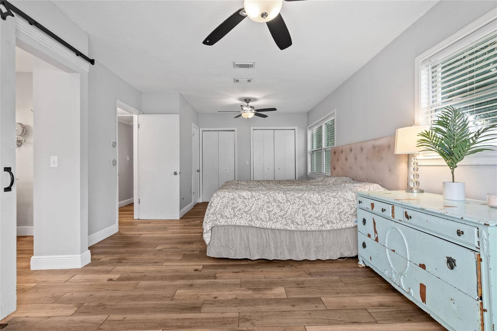 5618 31ST AVENUE N, St Petersburg, FL 33710
