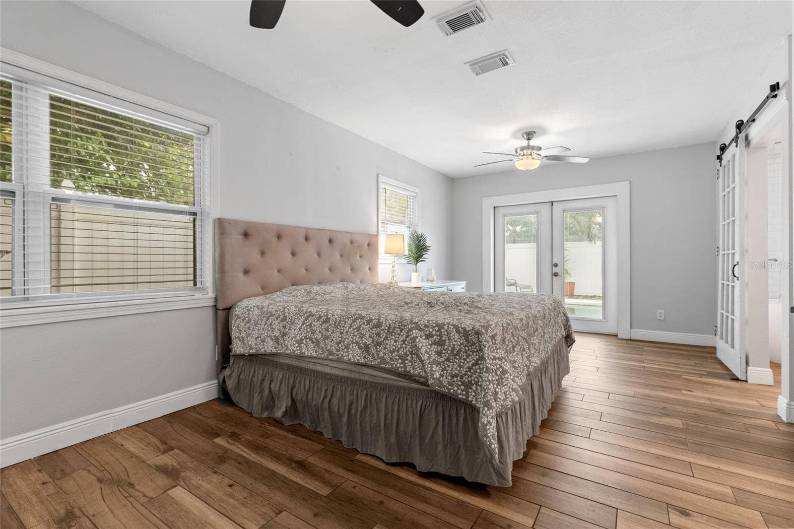 5618 31ST AVENUE N, St Petersburg, FL 33710