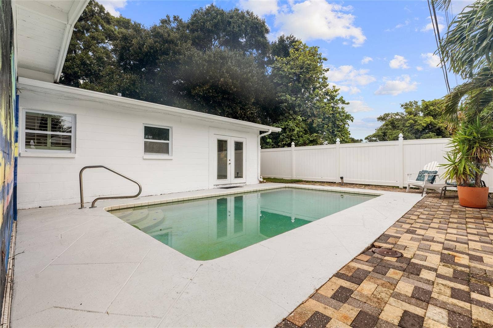5618 31ST AVENUE N, St Petersburg, FL 33710