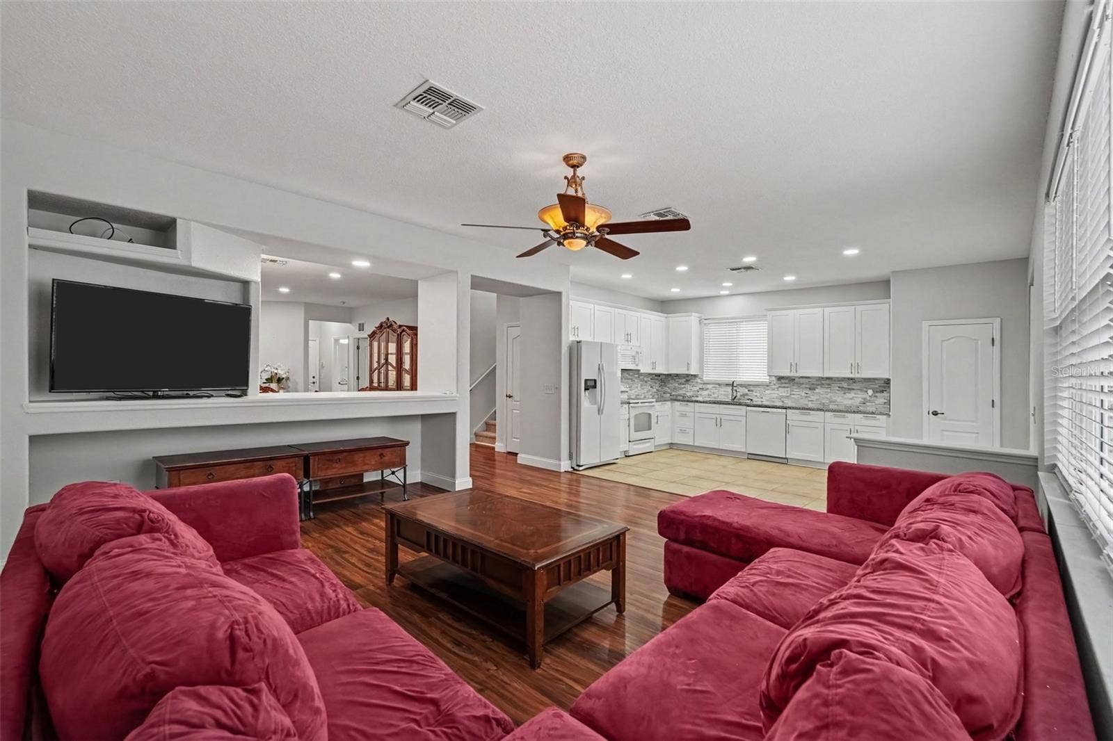 17511 GLENAPP DR, Land O Lakes, FL 34638