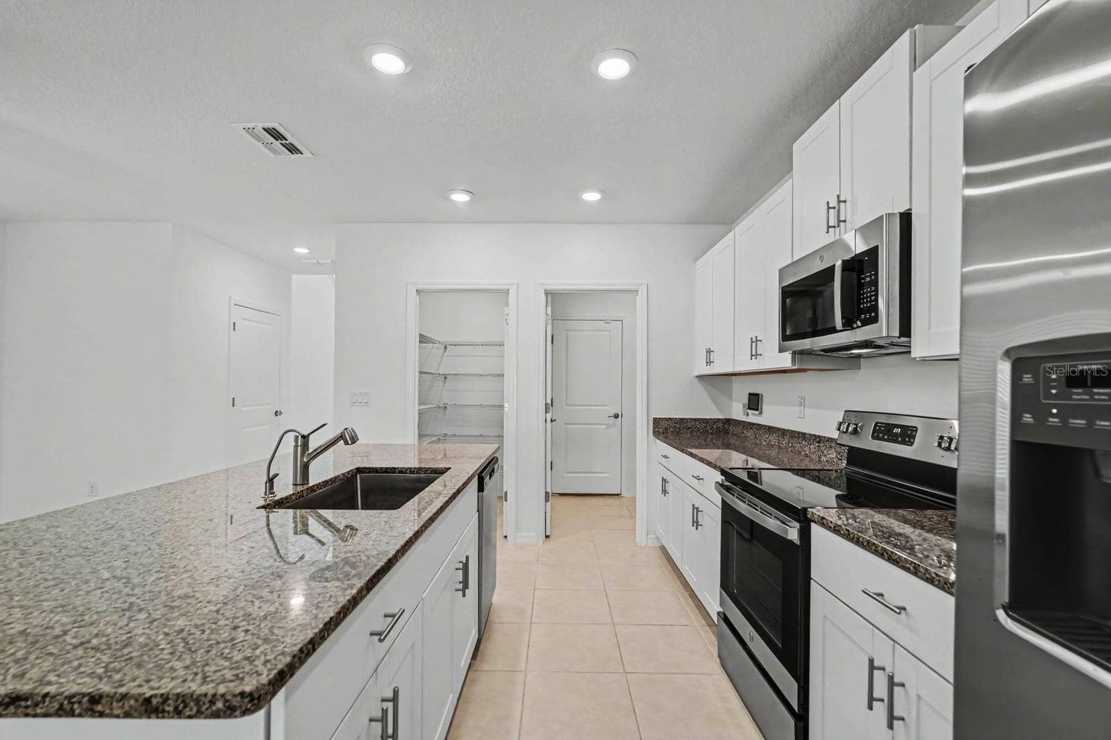6259 BACK FORTY LOOP, Zephyrhills, FL 33541
