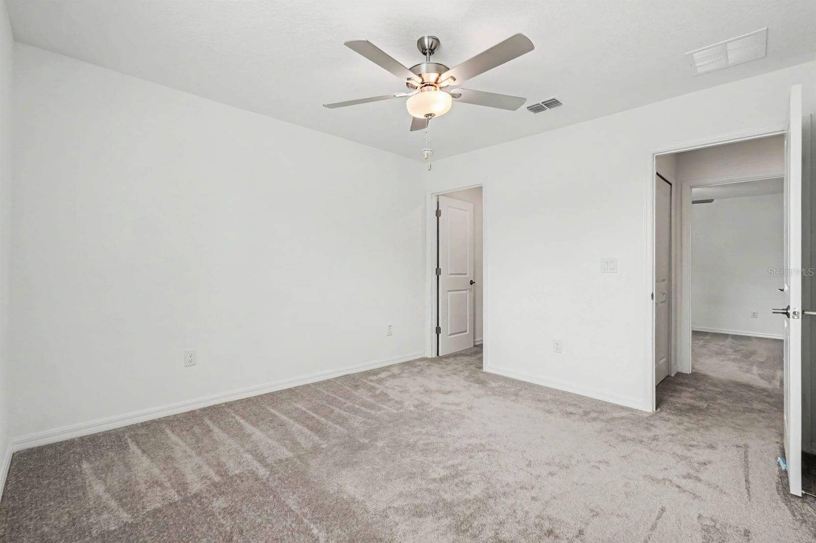 6259 BACK FORTY LOOP, Zephyrhills, FL 33541