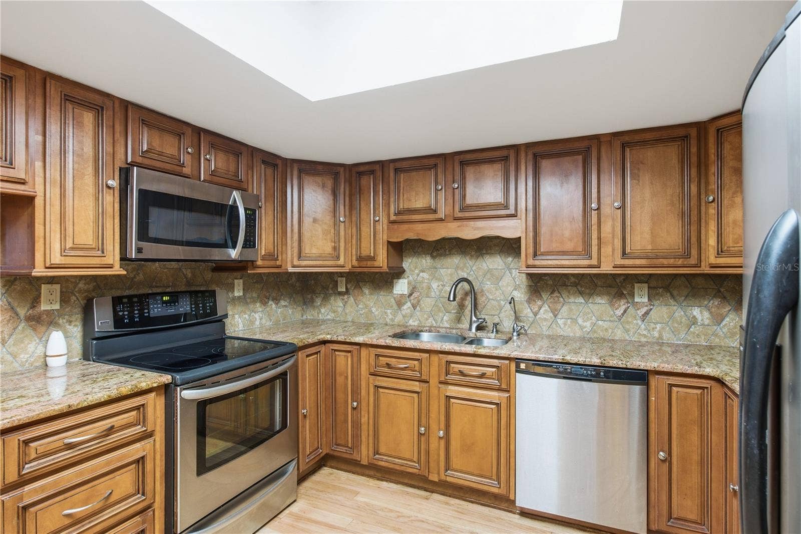 6225 BAYSIDE DRIVE, New Port Richey, FL 34652 6225 BAYSIDE DRIVE, New Port Richey, FL 34652