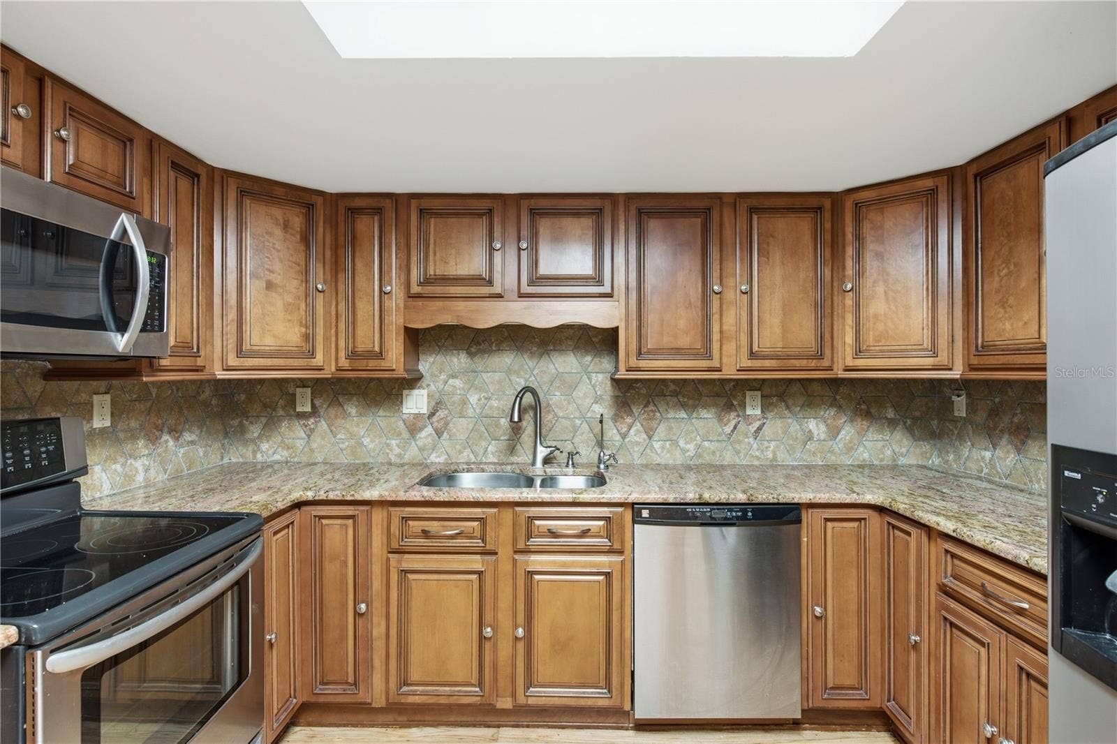 6225 BAYSIDE DRIVE, New Port Richey, FL 34652 6225 BAYSIDE DRIVE, New Port Richey, FL 34652