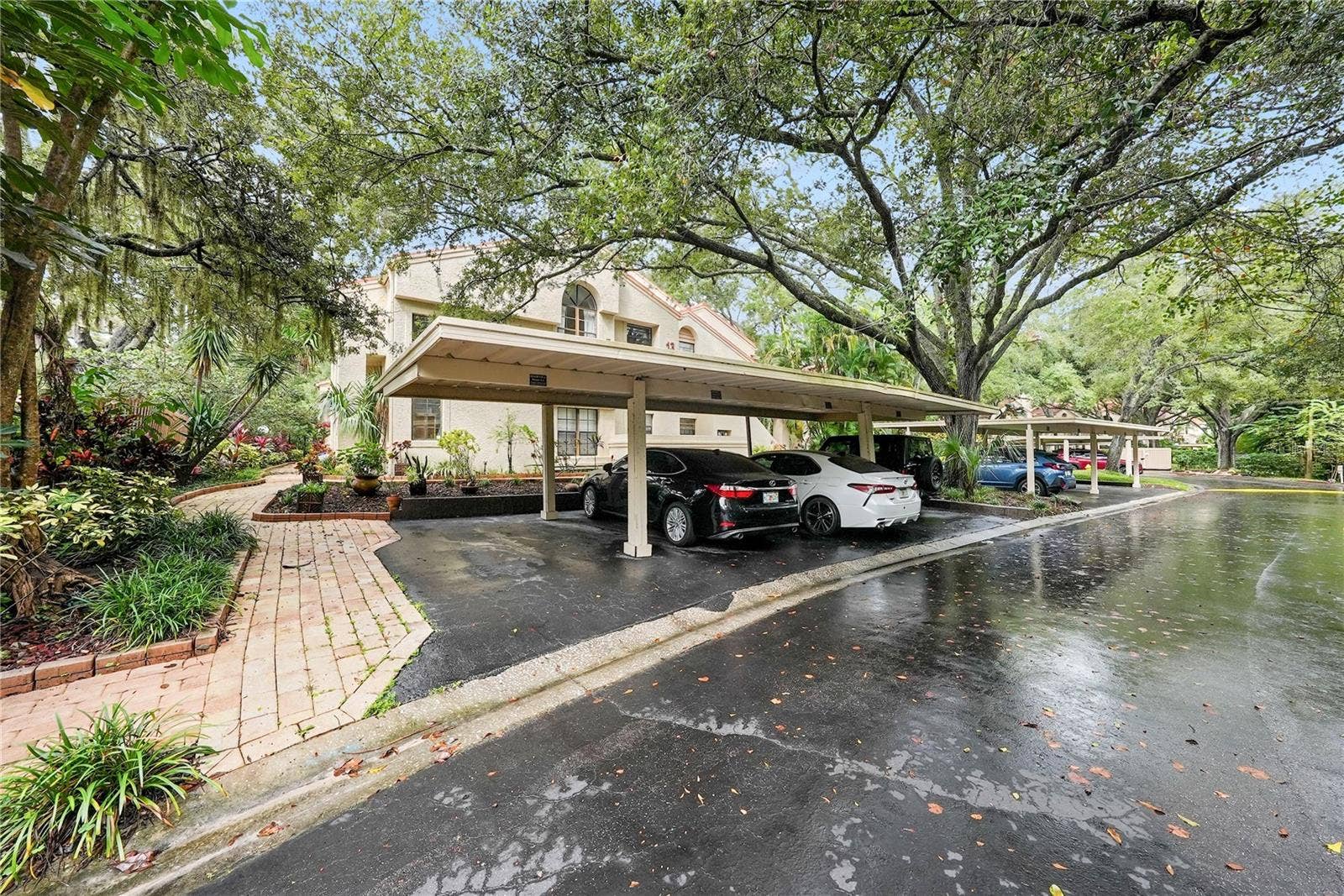 203 LOS PRADOS DRIVE, #1322, Safety Harbor, FL 34695 1 Space in Carport