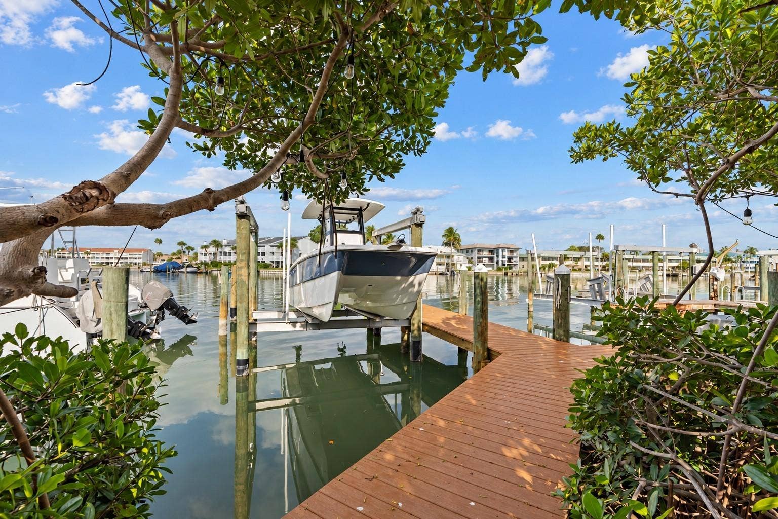12016 LAGOON LN, Treasure Island, FL 33706