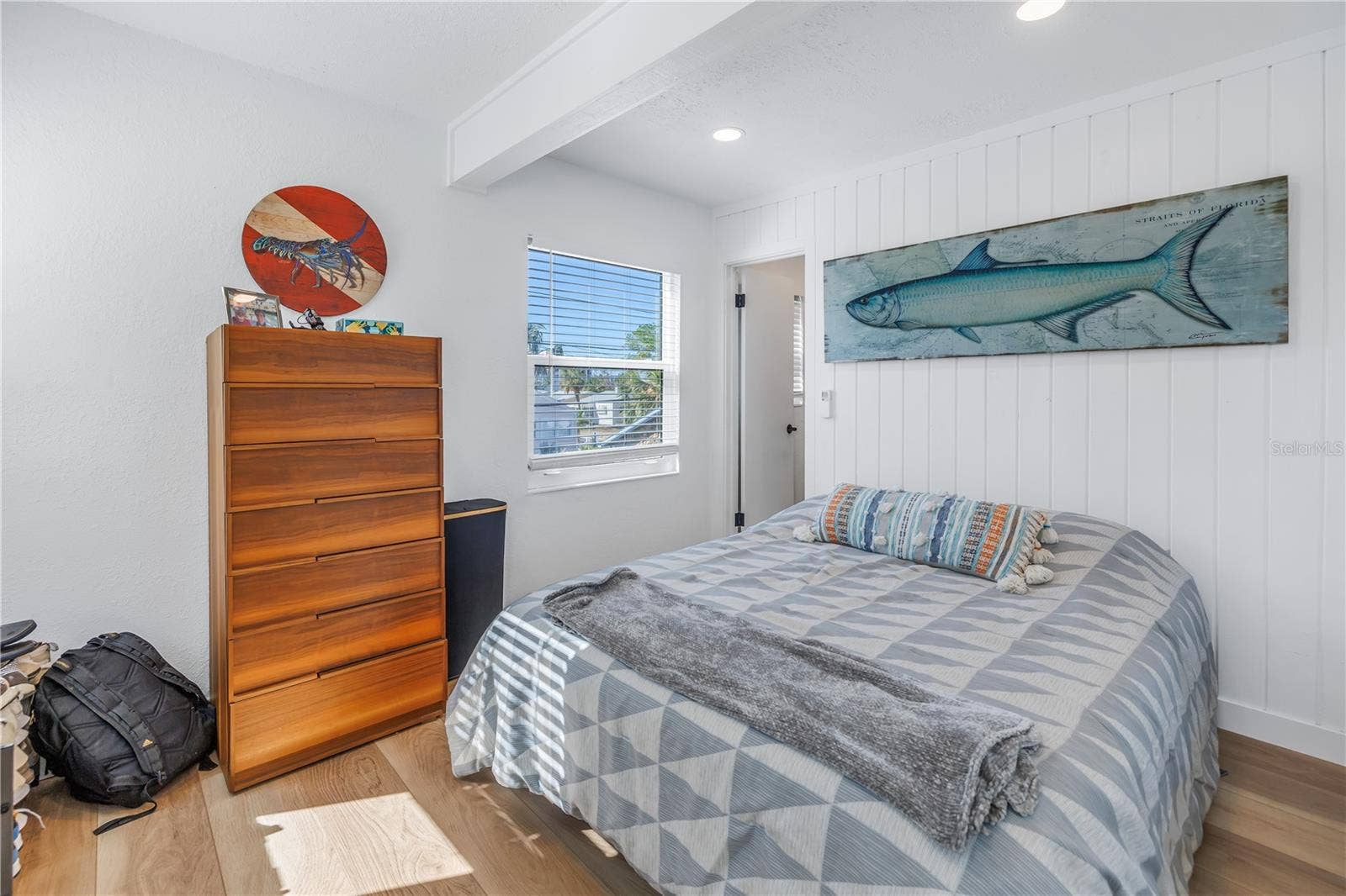 12016 LAGOON LN, Treasure Island, FL 33706