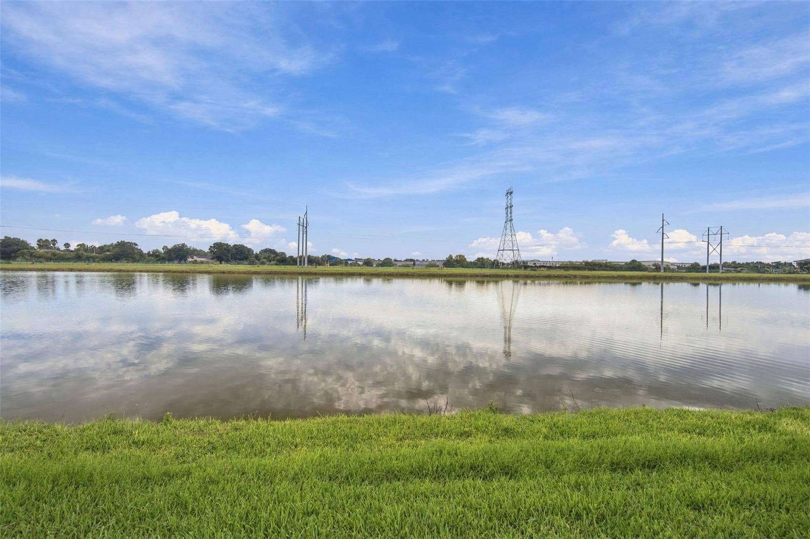 8335 CANTERBURY LAKE BOULEVARD, Tampa, FL 33619
