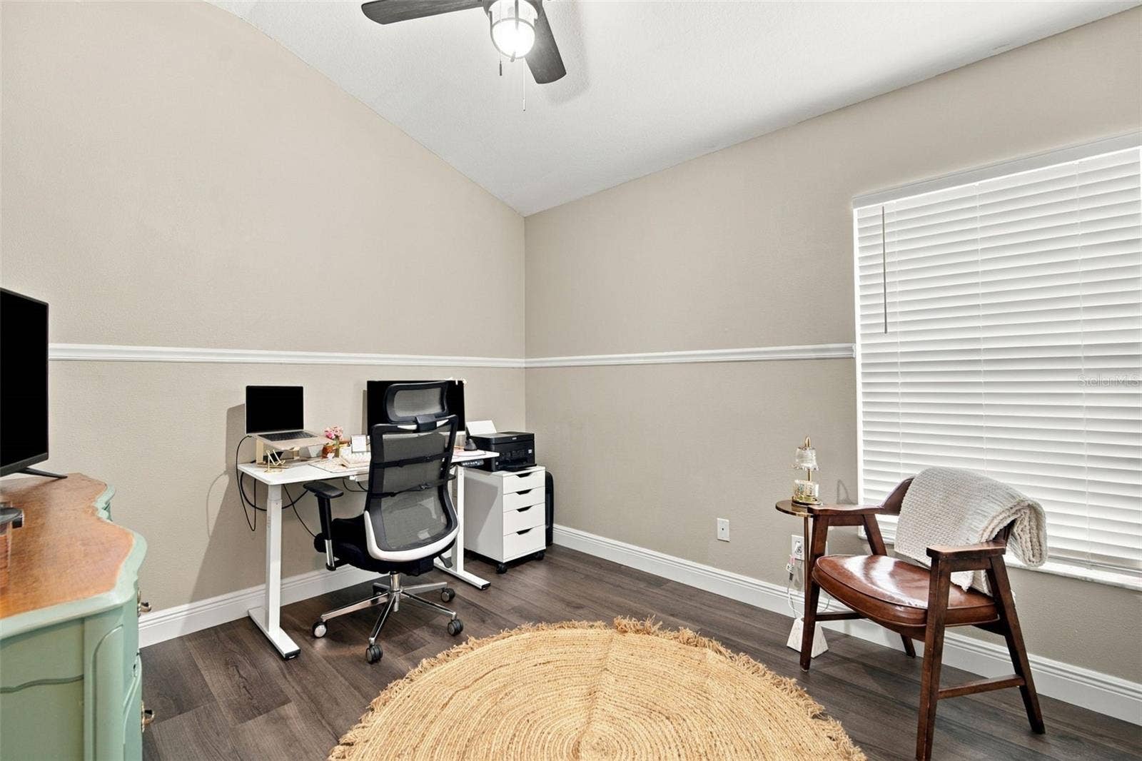 8335 CANTERBURY LAKE BOULEVARD, Tampa, FL 33619