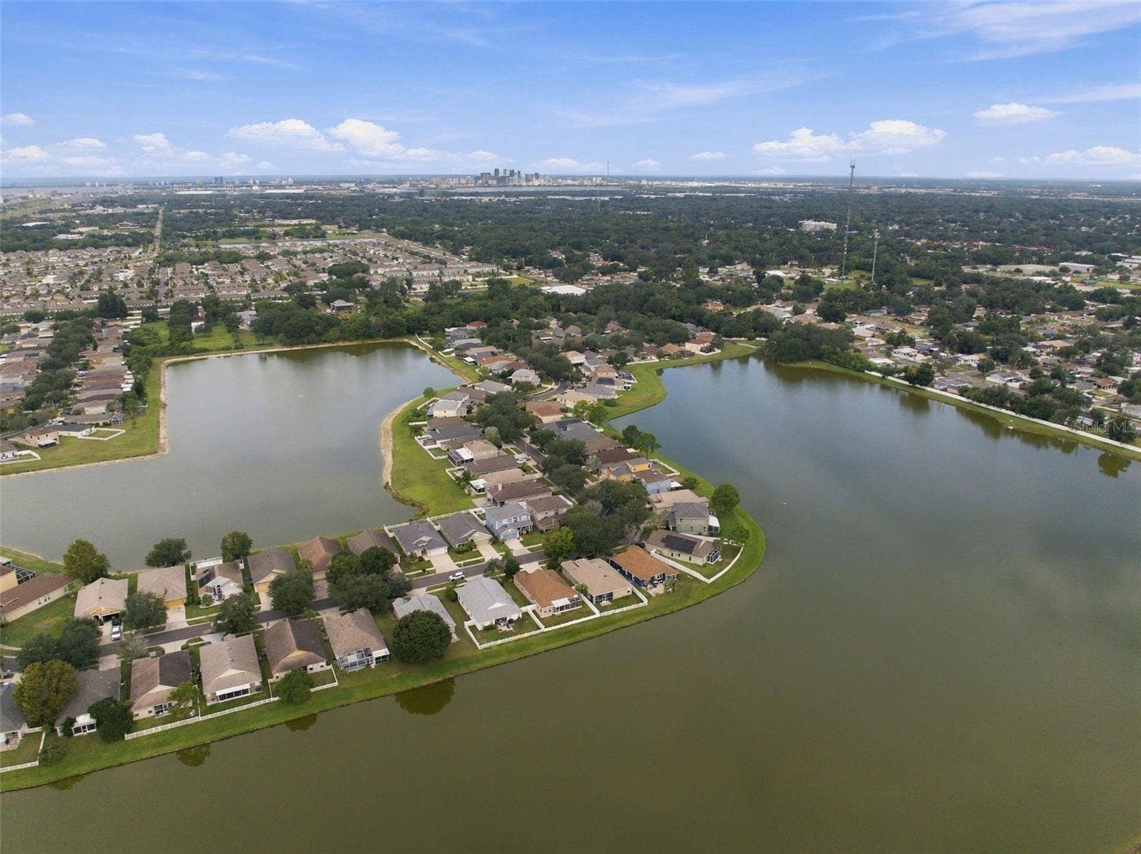 8335 CANTERBURY LAKE BOULEVARD, Tampa, FL 33619