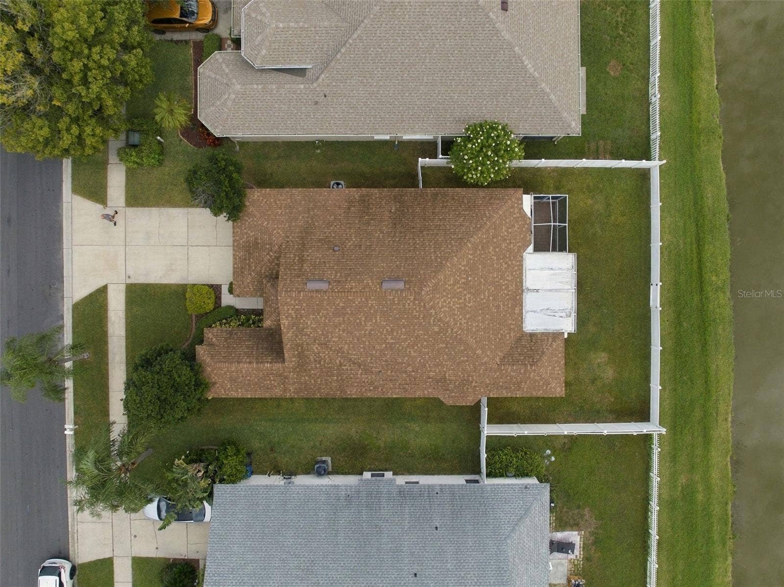 8335 CANTERBURY LAKE BOULEVARD, Tampa, FL 33619