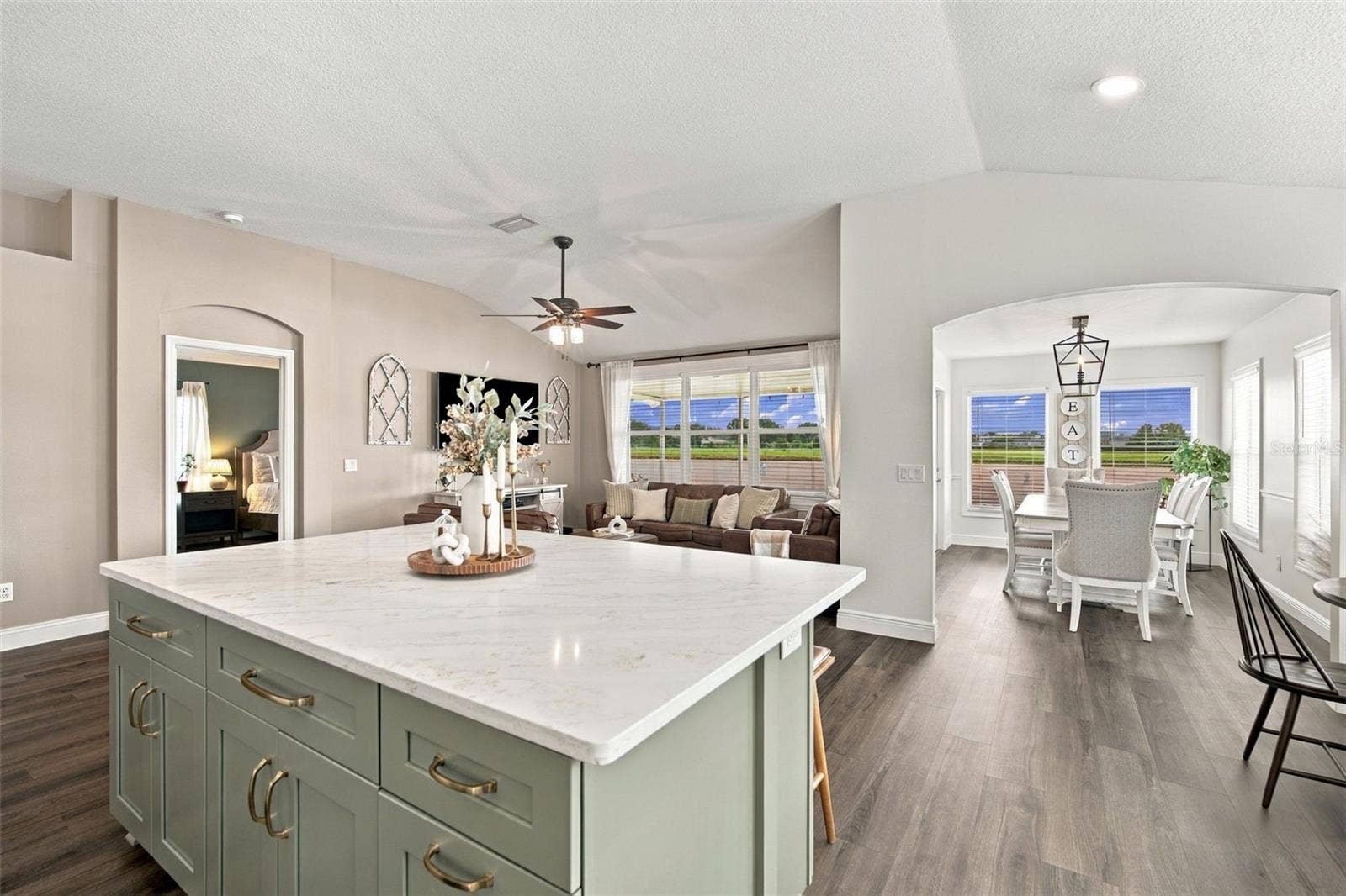 8335 CANTERBURY LAKE BOULEVARD, Tampa, FL 33619