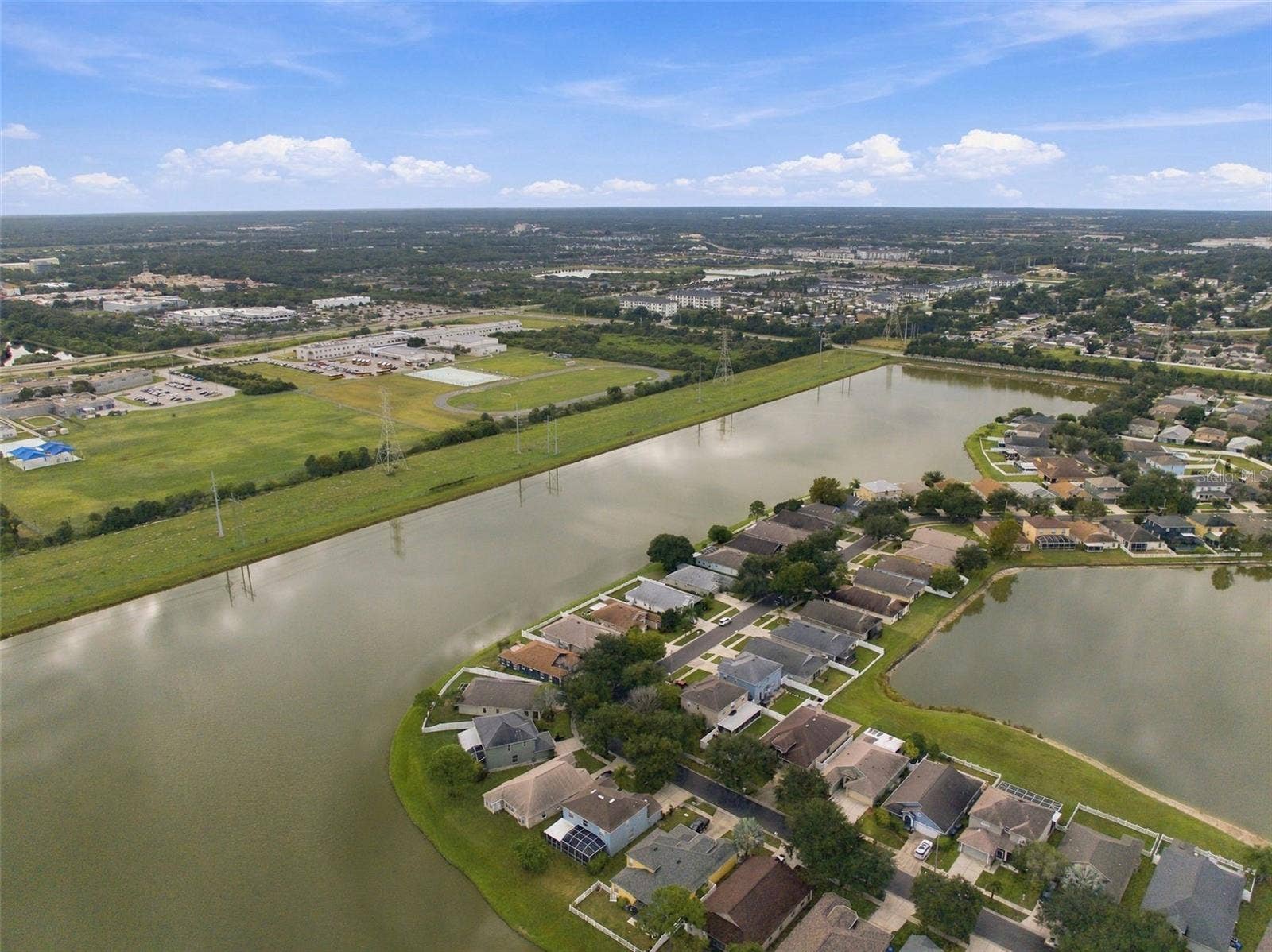 8335 CANTERBURY LAKE BOULEVARD, Tampa, FL 33619