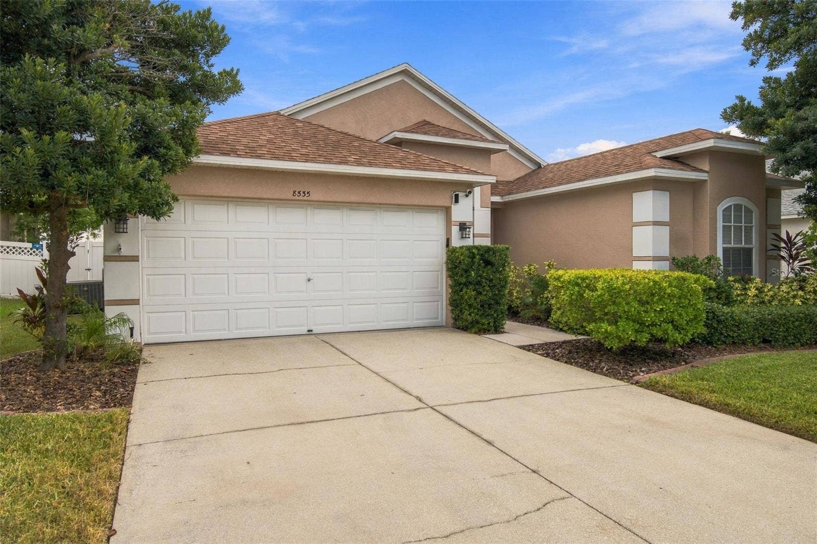 8335 CANTERBURY LAKE BOULEVARD, Tampa, FL 33619
