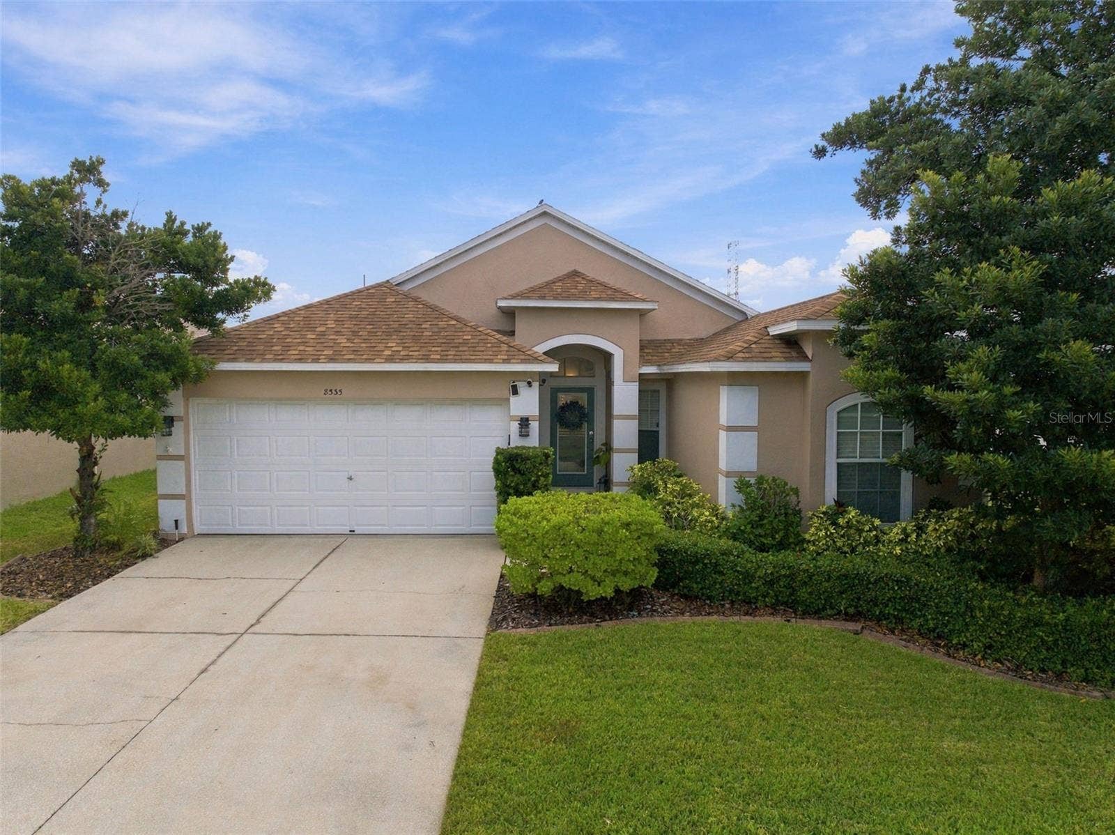 8335 CANTERBURY LAKE BOULEVARD, Tampa, FL 33619