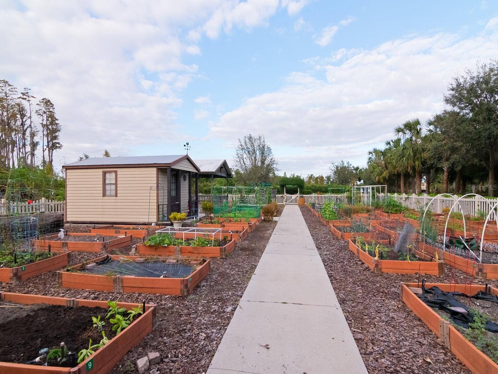 5011 SANDY BROOK CIRCLE, Wimauma, FL 33598 5011 SANDY BROOK CIRCLE, Wimauma, FL 33598