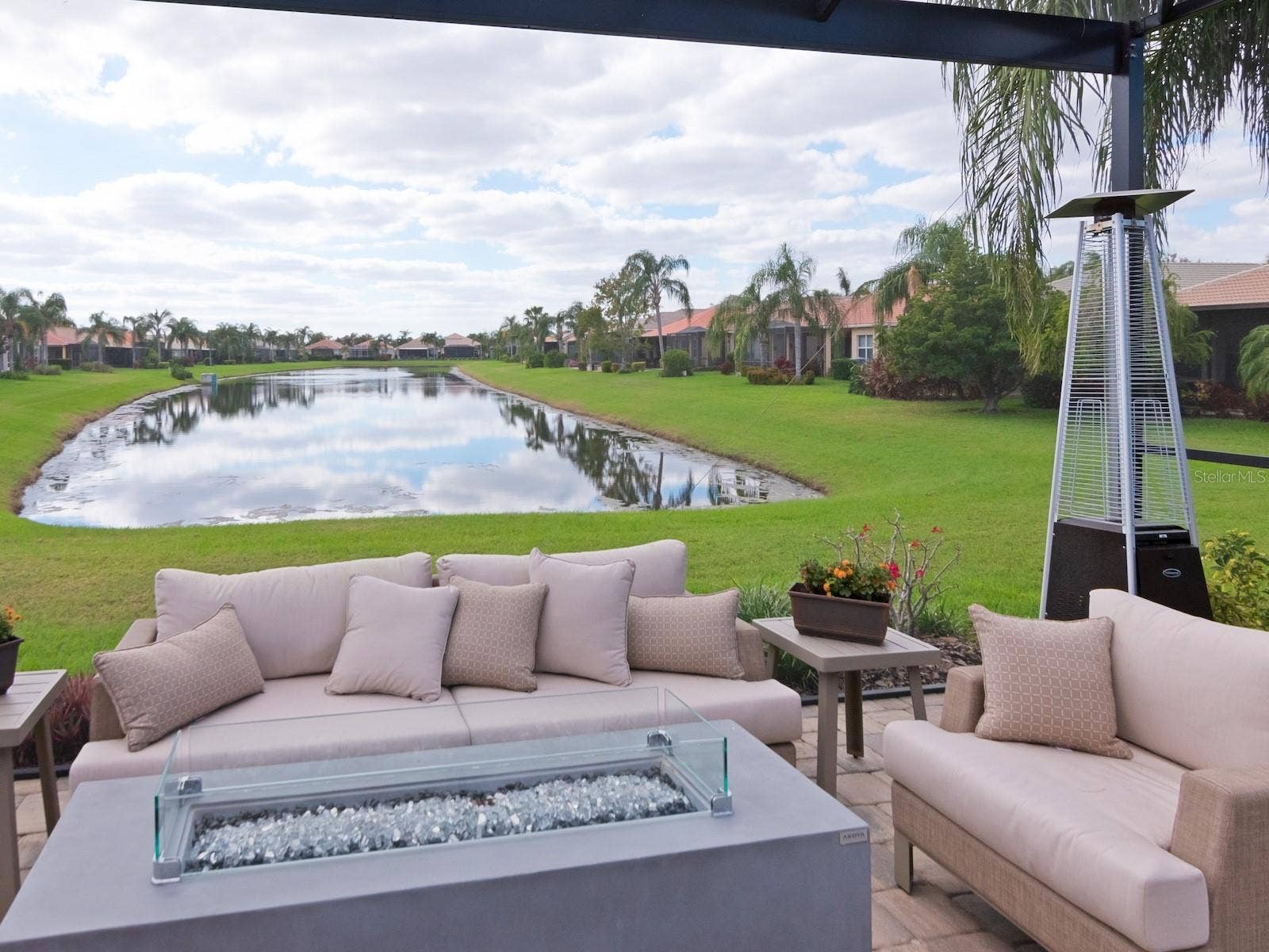 5011 SANDY BROOK CIRCLE, Wimauma, FL 33598 5011 SANDY BROOK CIRCLE, Wimauma, FL 33598