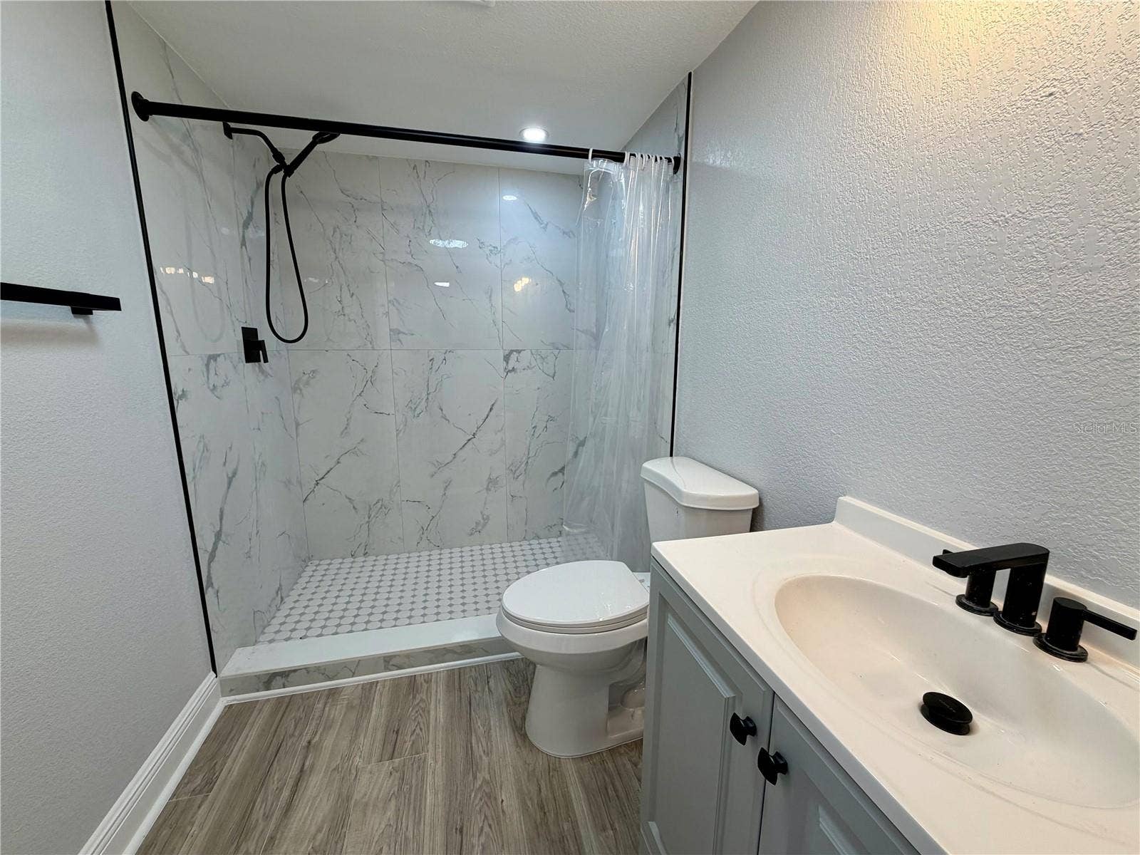 301 80TH AVENUE NE, St Petersburg, FL 33702 301 80TH AVENUE NE, St Petersburg, FL 33702