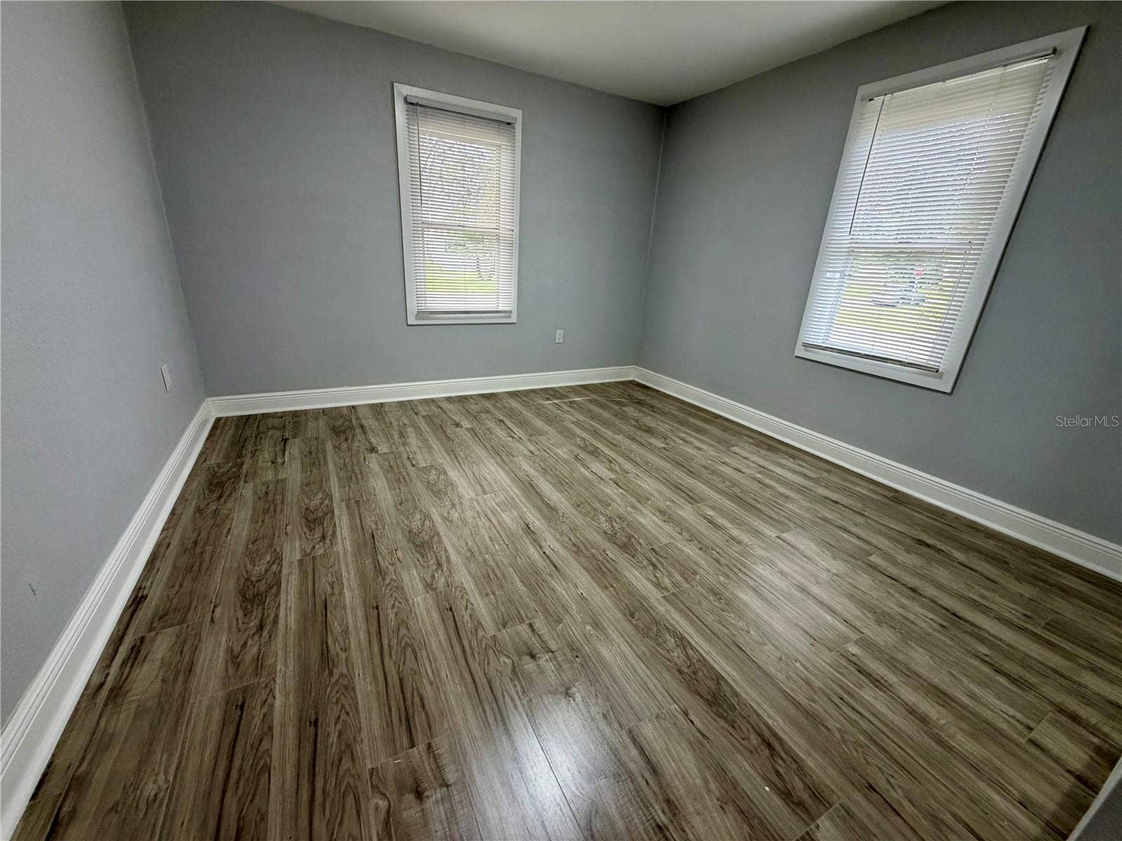 301 80TH AVENUE NE, St Petersburg, FL 33702 301 80TH AVENUE NE, St Petersburg, FL 33702