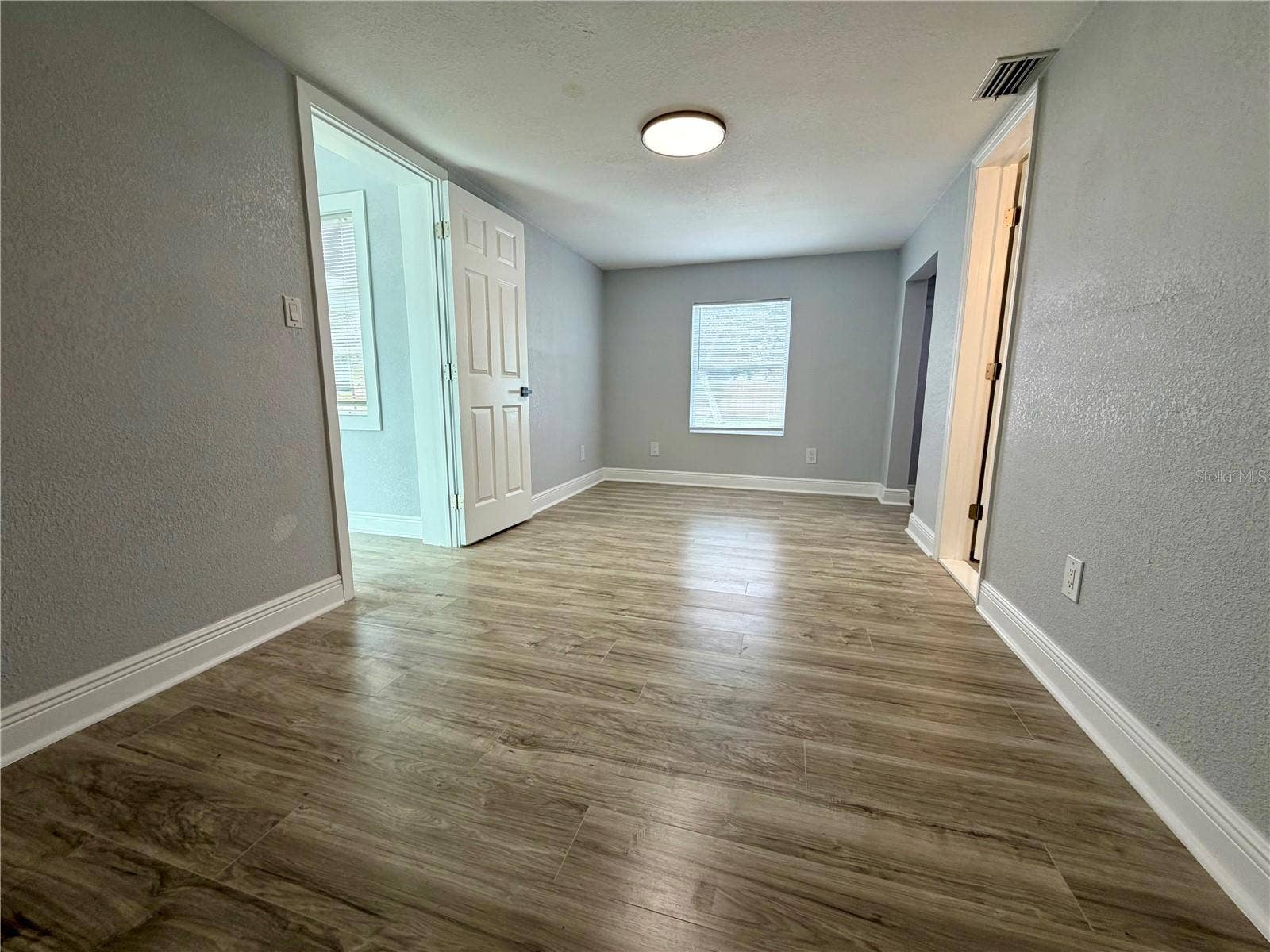 301 80TH AVENUE NE, St Petersburg, FL 33702 301 80TH AVENUE NE, St Petersburg, FL 33702