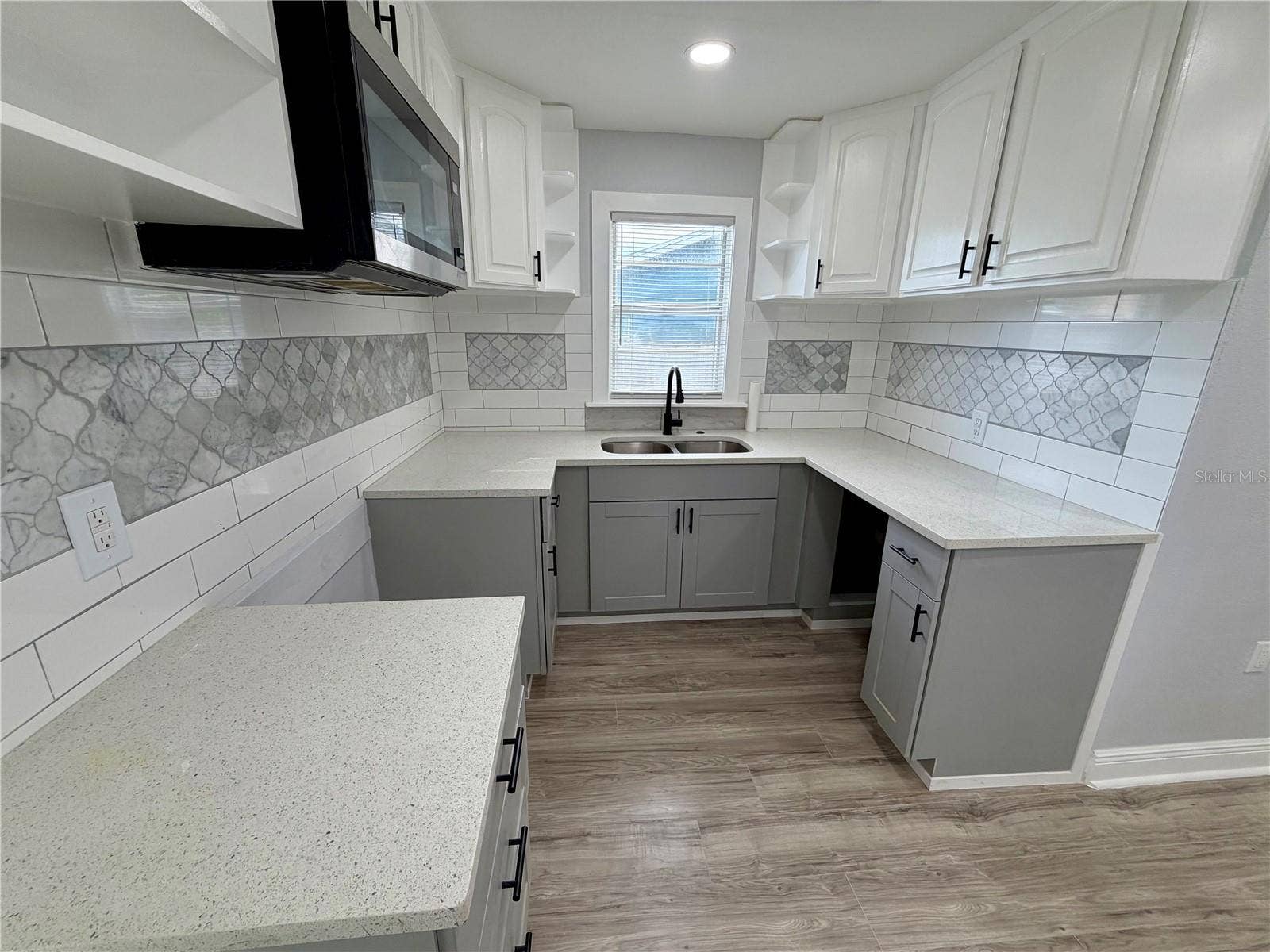 301 80TH AVENUE NE, St Petersburg, FL 33702 301 80TH AVENUE NE, St Petersburg, FL 33702