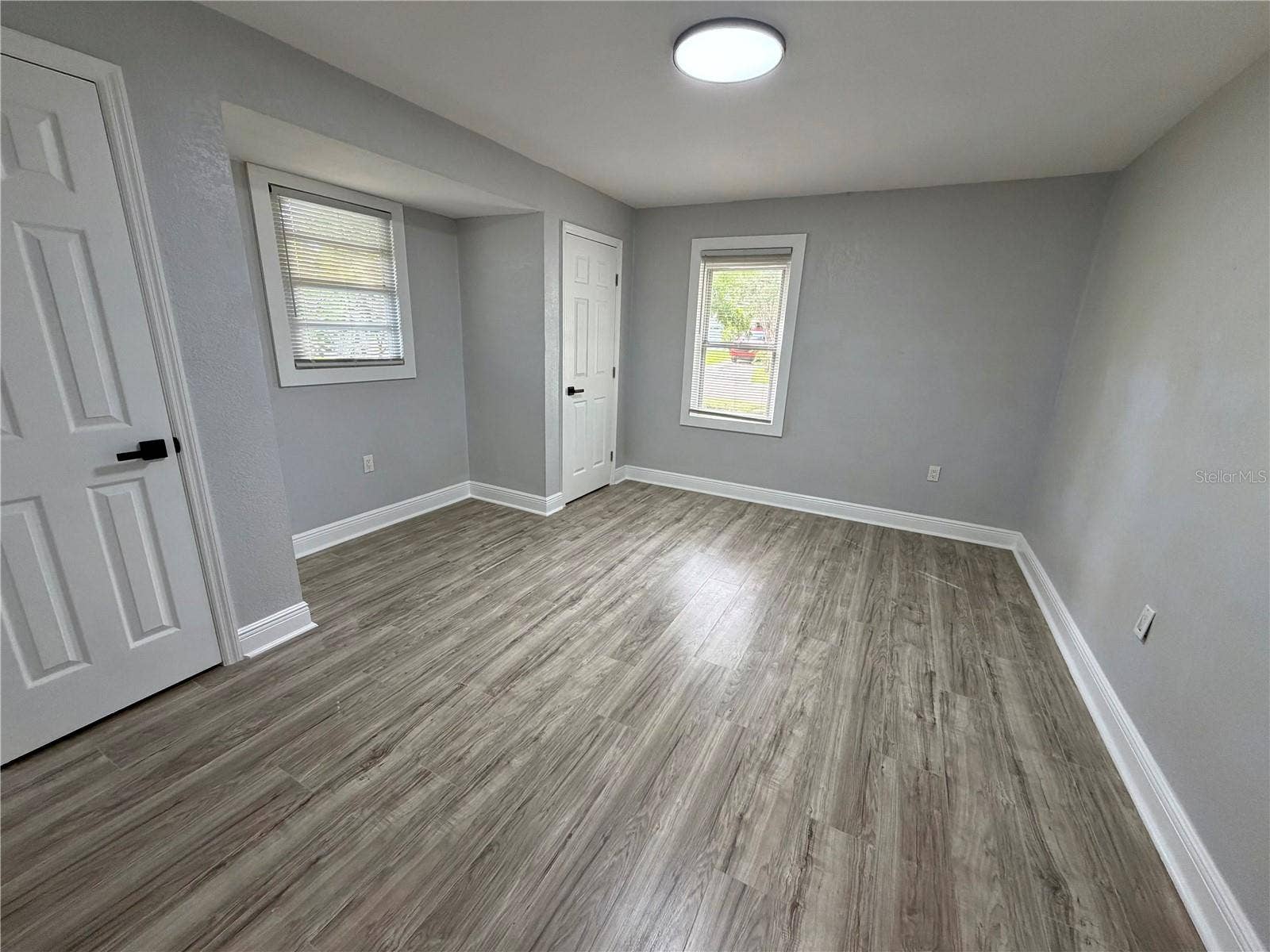 301 80TH AVENUE NE, St Petersburg, FL 33702 301 80TH AVENUE NE, St Petersburg, FL 33702