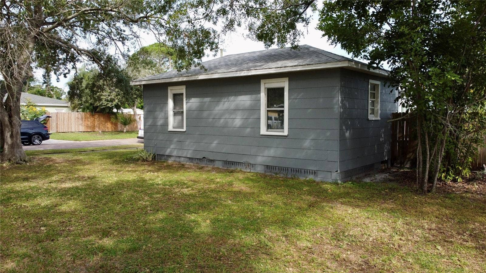 301 80TH AVENUE NE, St Petersburg, FL 33702 301 80TH AVENUE NE, St Petersburg, FL 33702