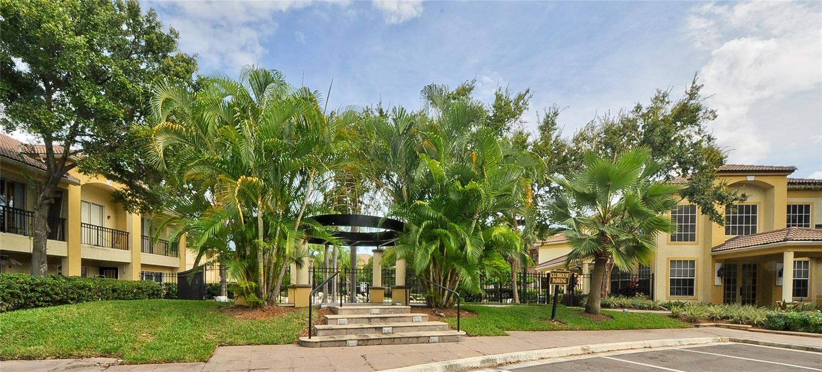 609 TROPICAL BREEZE WAY, #609, Tampa, FL 33602