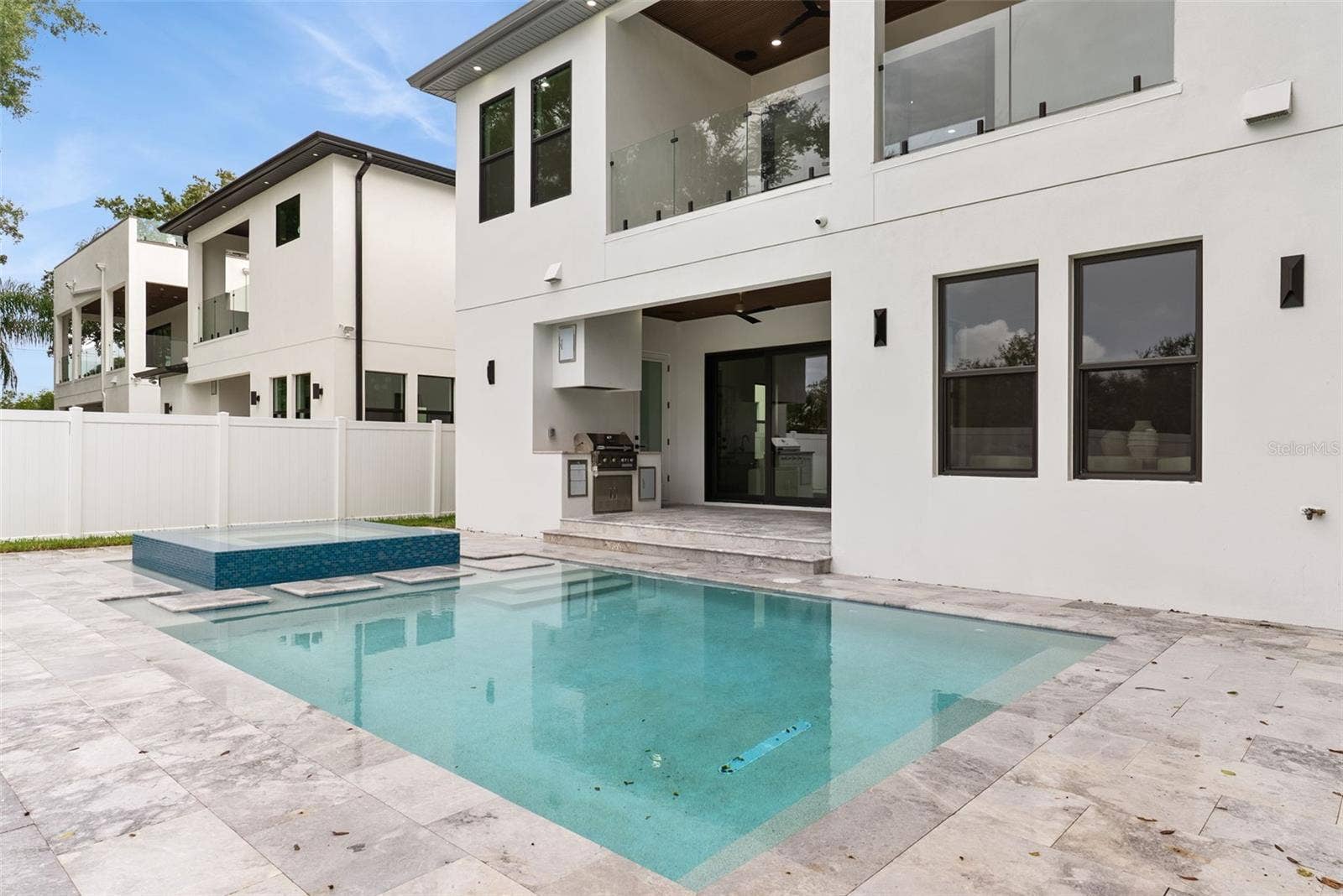 1007 W BRADDOCK STREET, Tampa, FL 33603