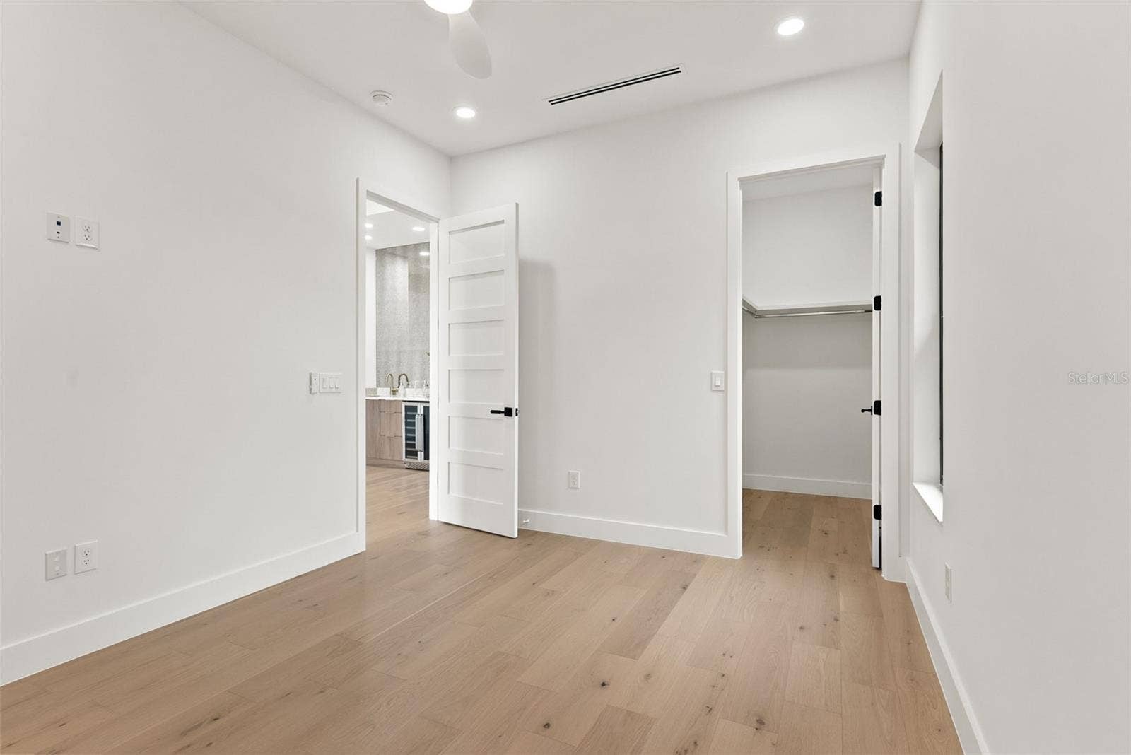 1007 W BRADDOCK STREET, Tampa, FL 33603