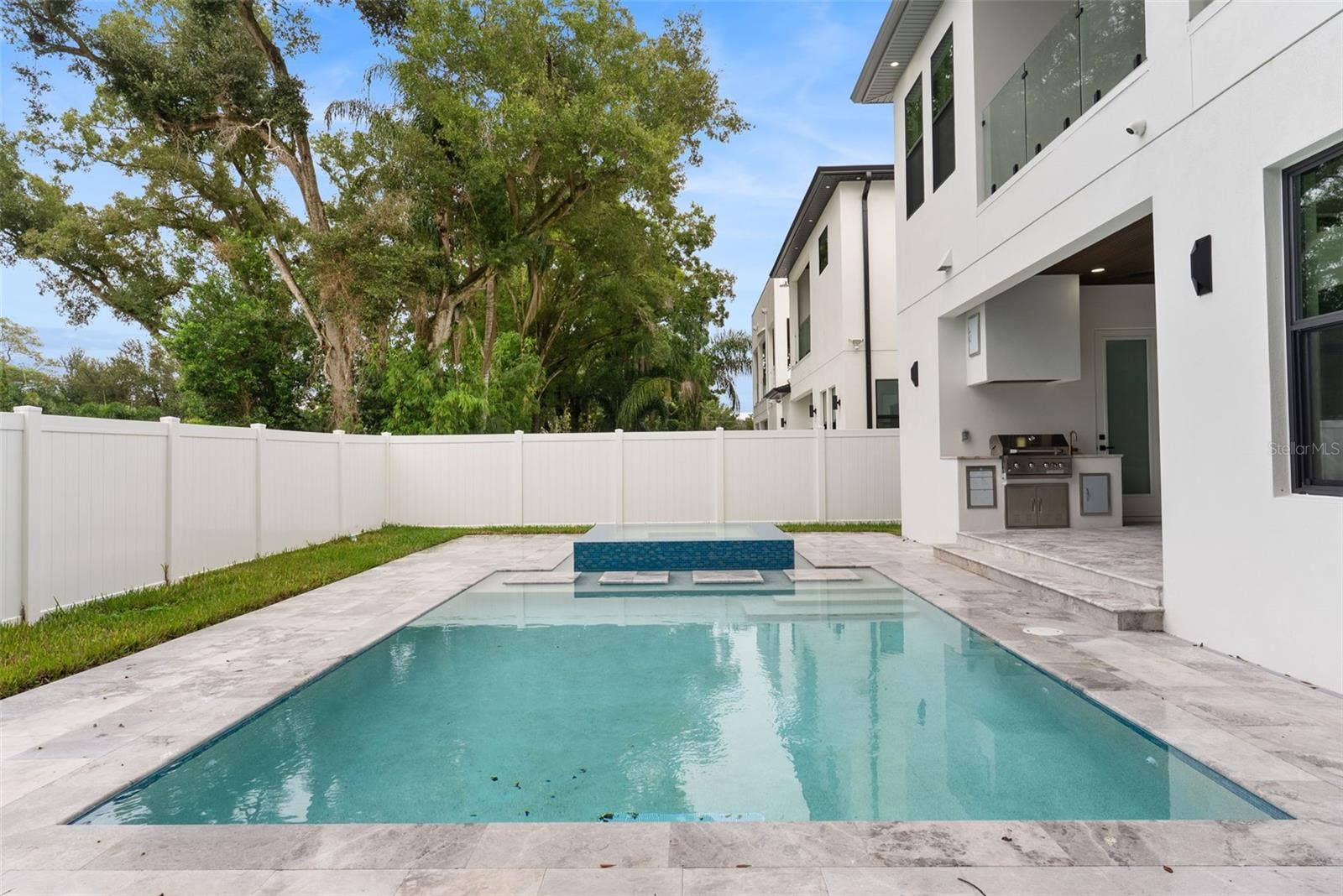 1007 W BRADDOCK STREET, Tampa, FL 33603