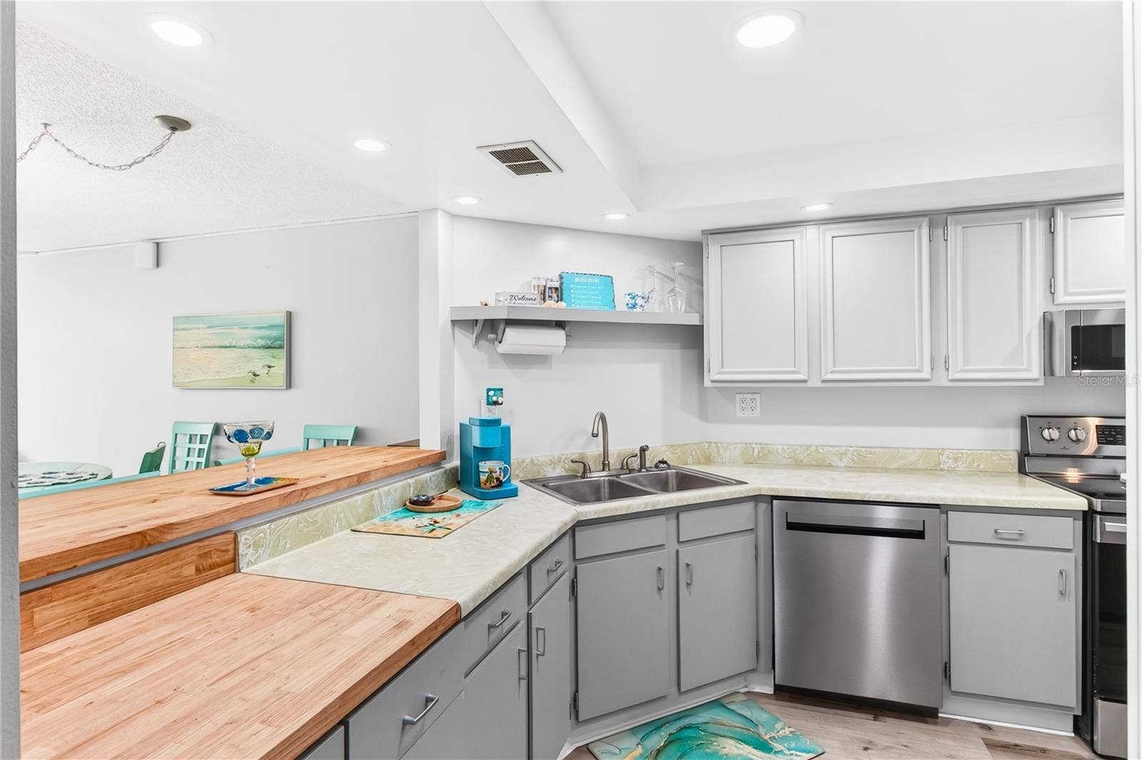7400 SUN ISLAND DRIVE S, #203, South Pasadena, FL 33707 7400 SUN ISLAND DRIVE S, #203, South Pasadena, FL 33707