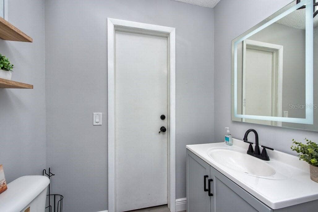 7408 COMMERCE STREET, Riverview, FL 33578