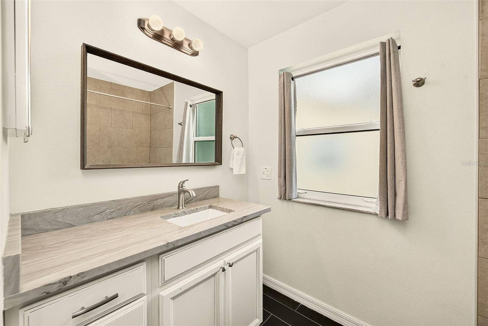14330 CHANNEL DRIVE, Largo, FL 33774 Hall Bath